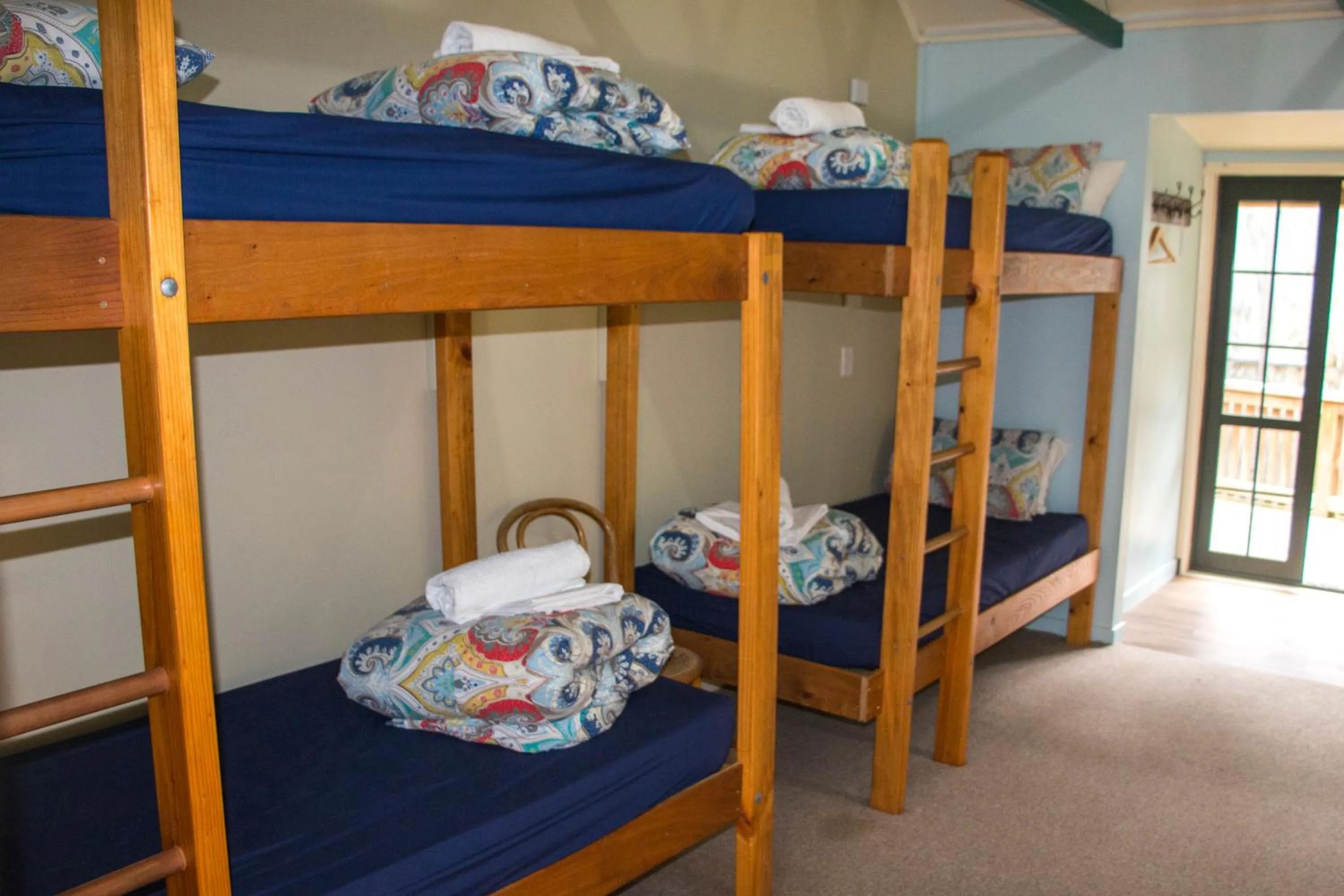 bunk bed, Bed in River Valley Lodge
