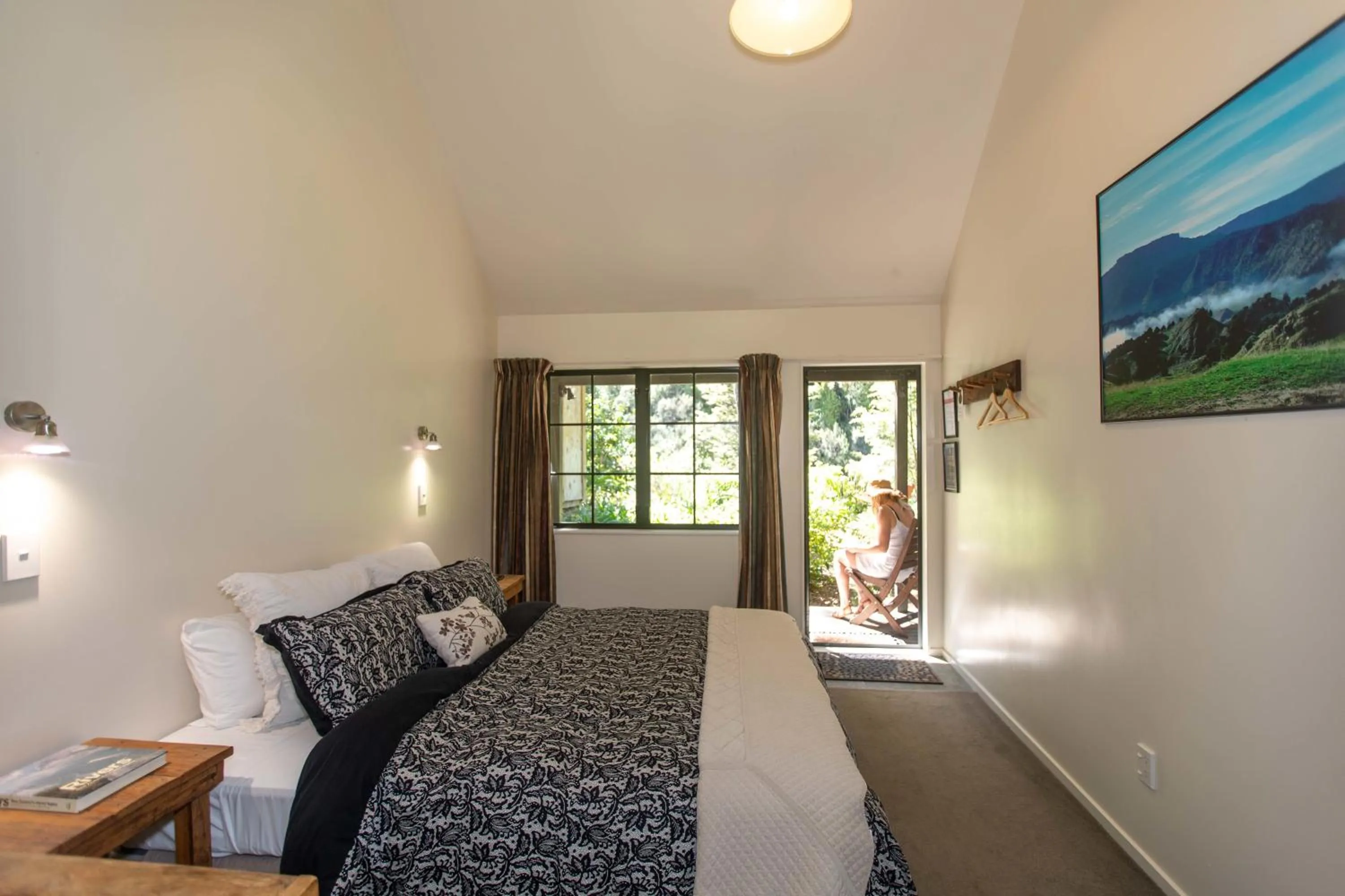 Bed in River Valley Lodge