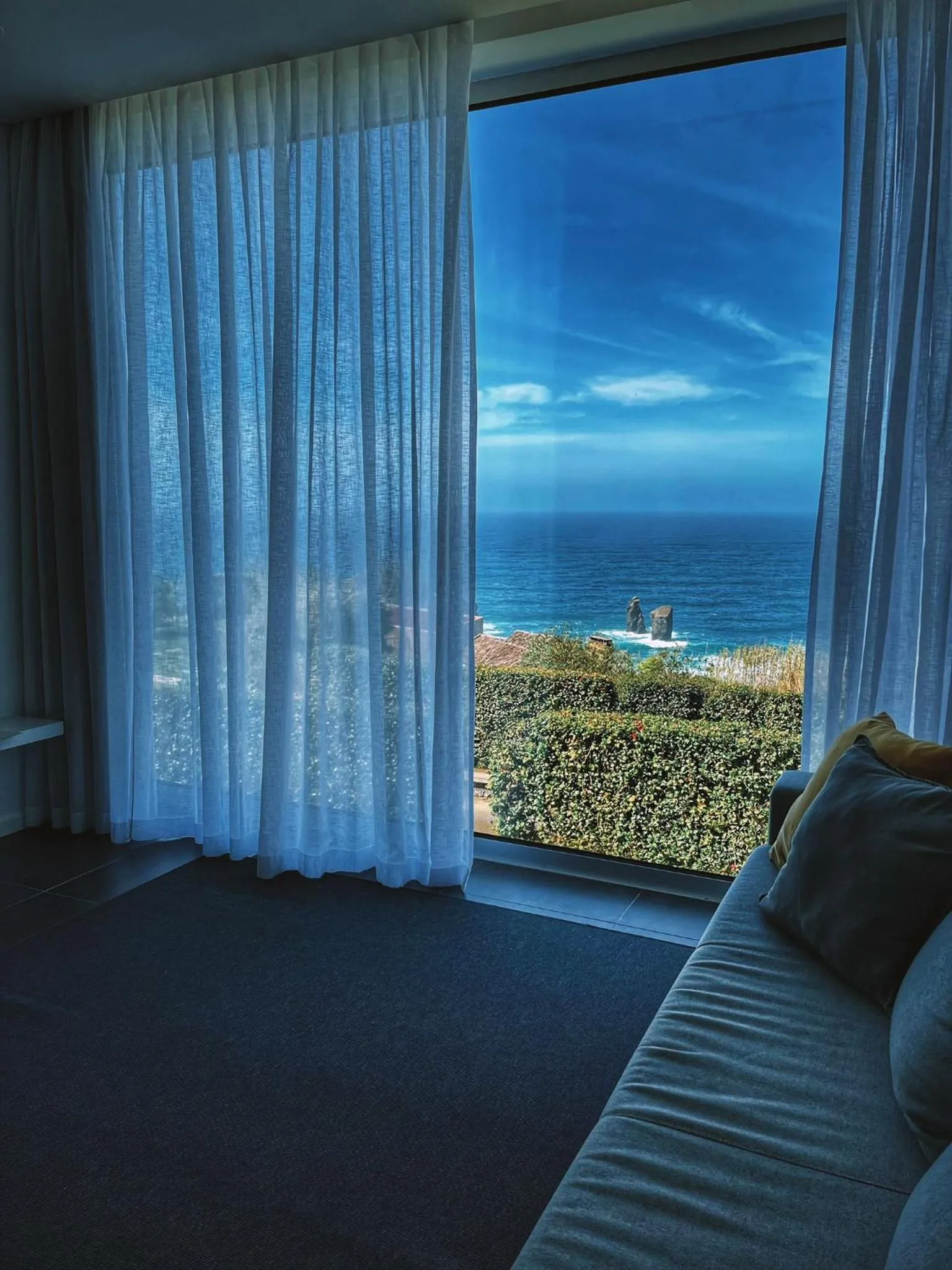 Living room in Mosteiros Place