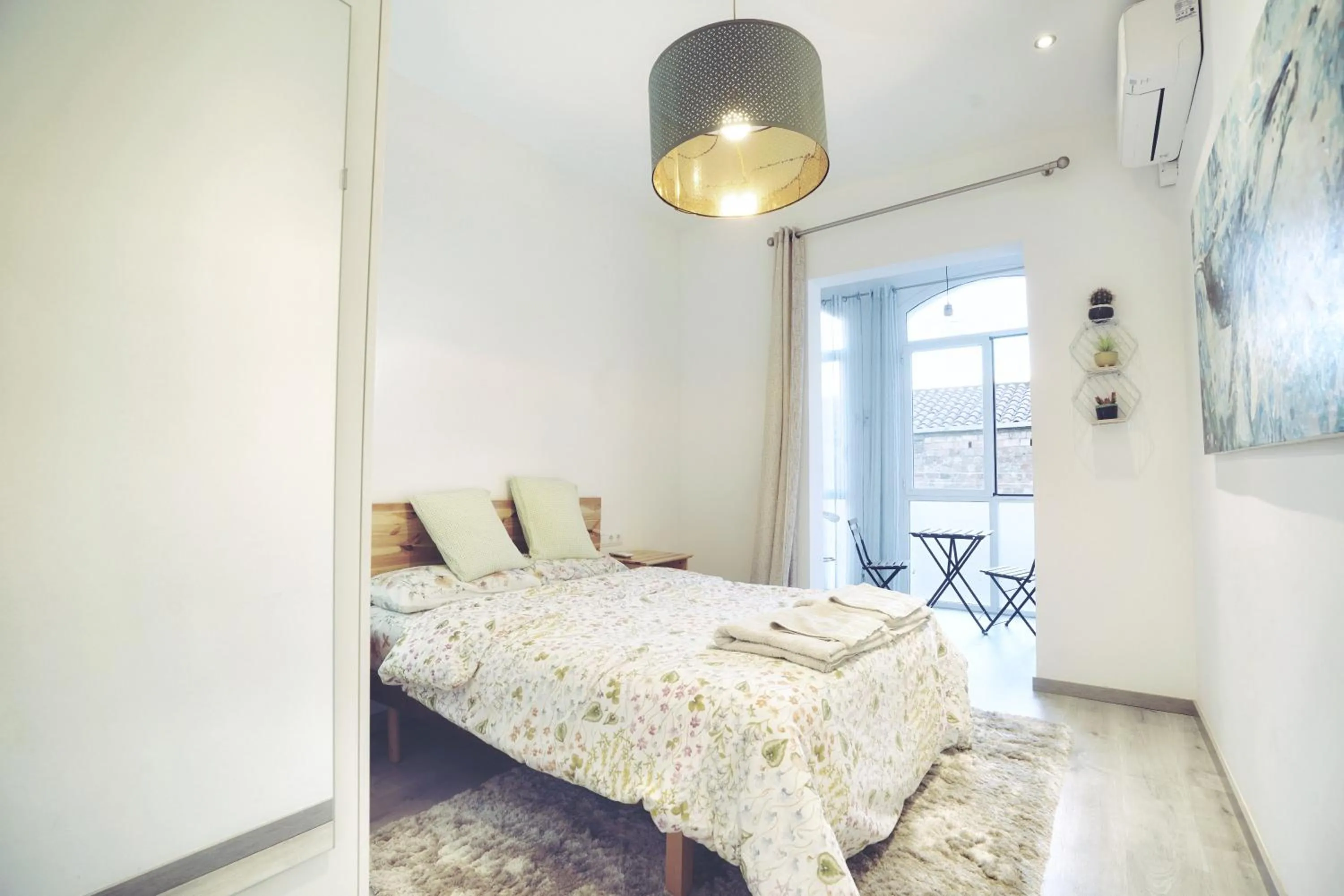 Bed in Dip2