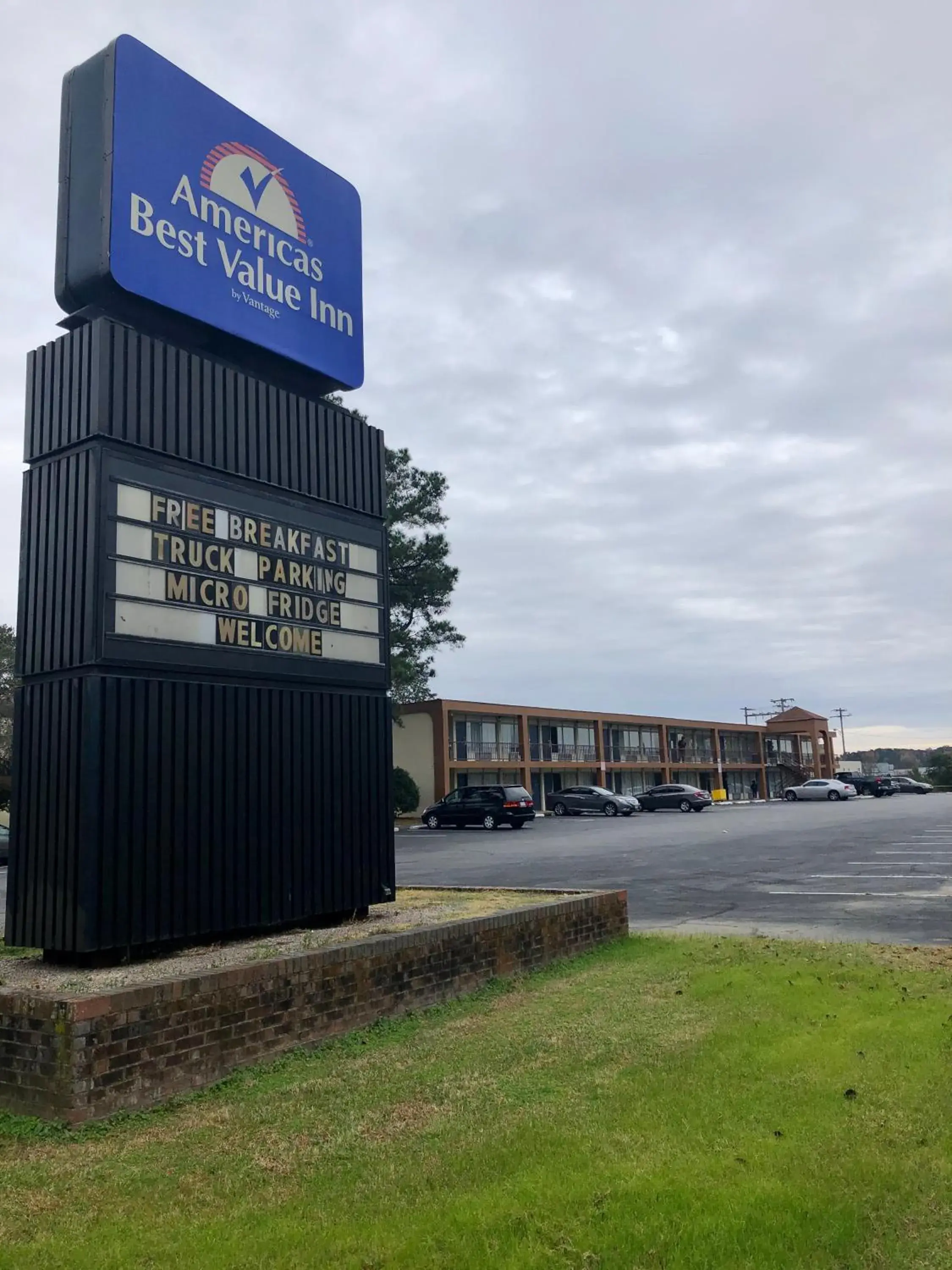 Property building in Americas Best Value Inn - Wilson Property building in Americas Best Value Inn - Wilson