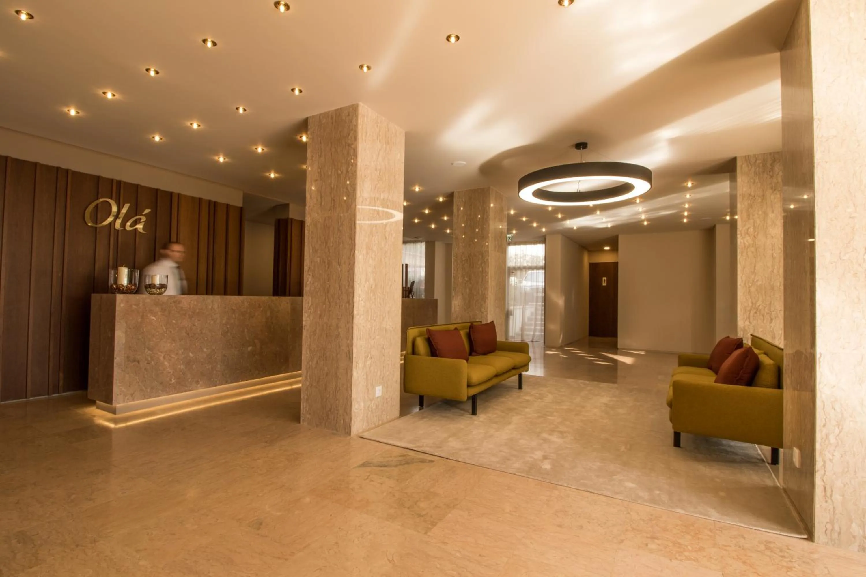 Property building in Hotel Girassol - Suite Hotel