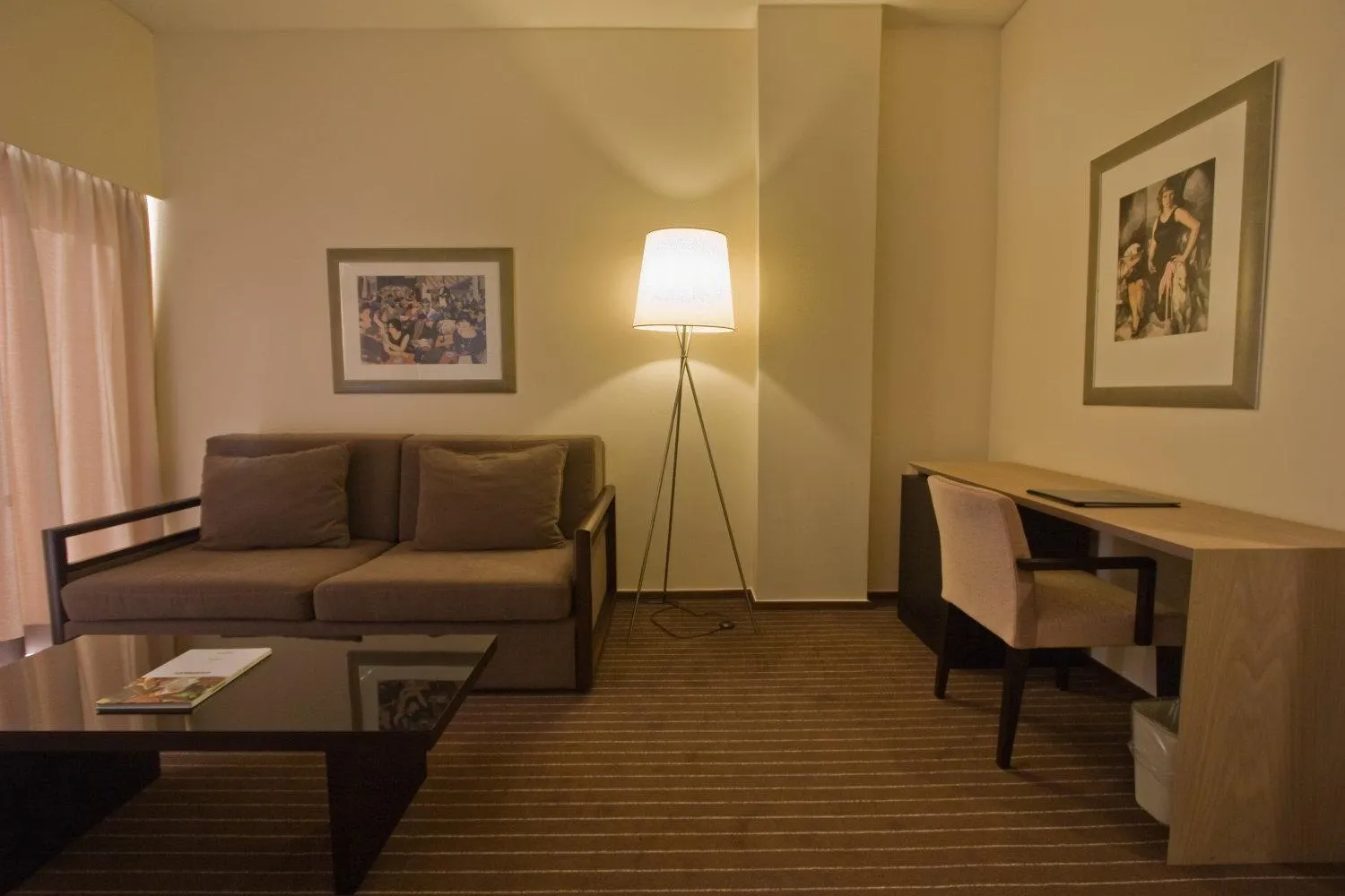 Living room in Hotel Girassol - Suite Hotel