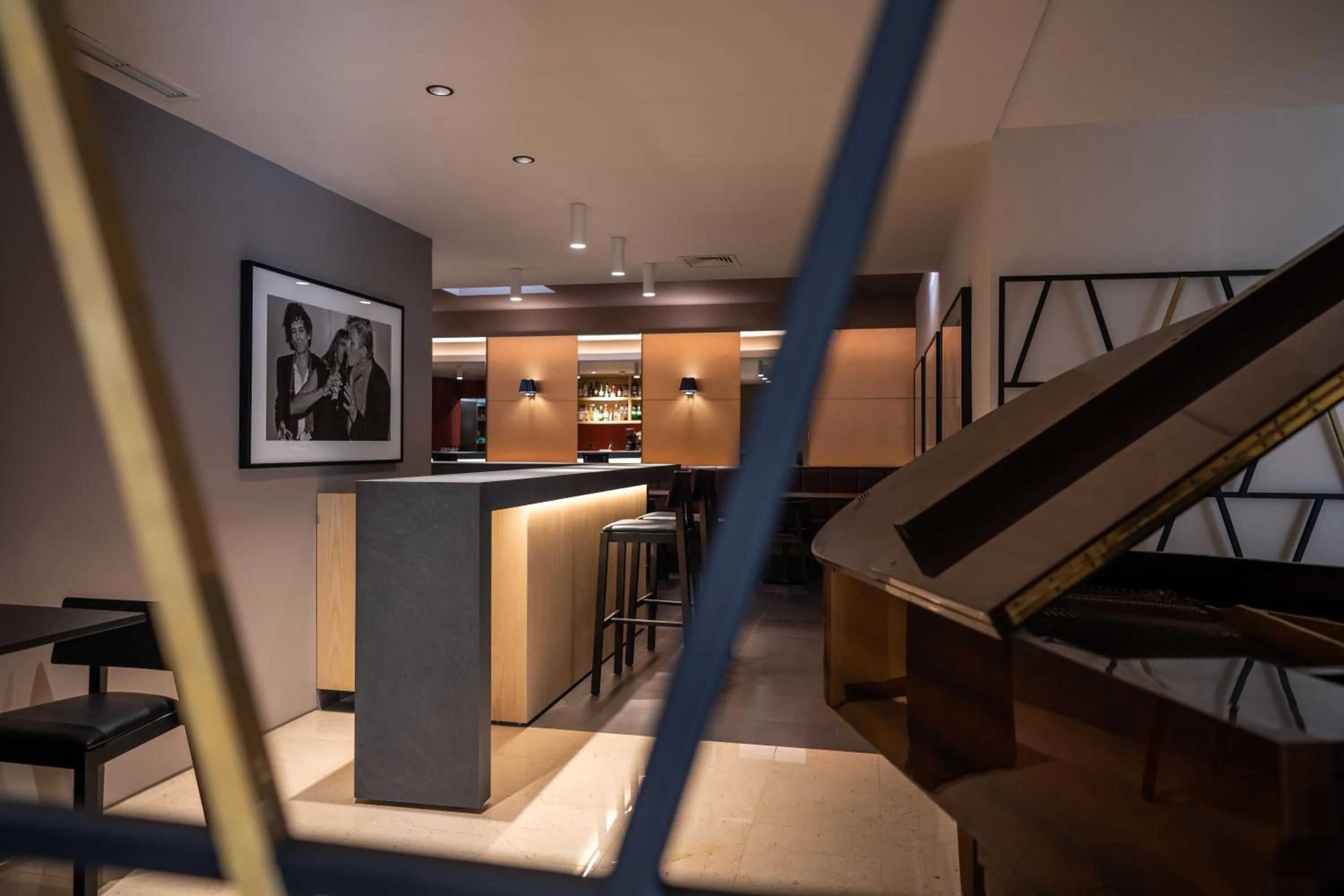 Lounge or bar in Hotel Girassol - Suite Hotel