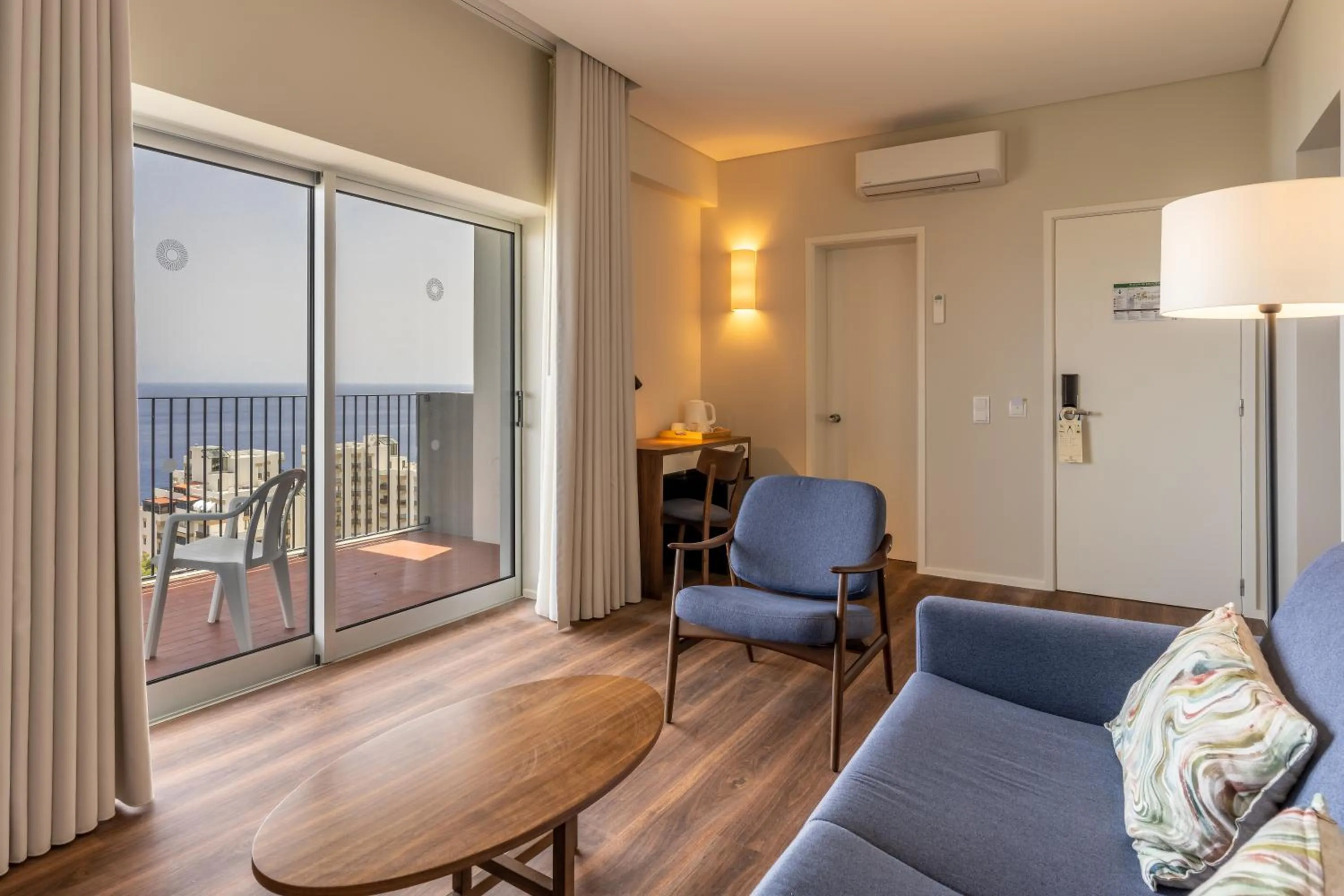 Hotel Girassol - Suite Hotel