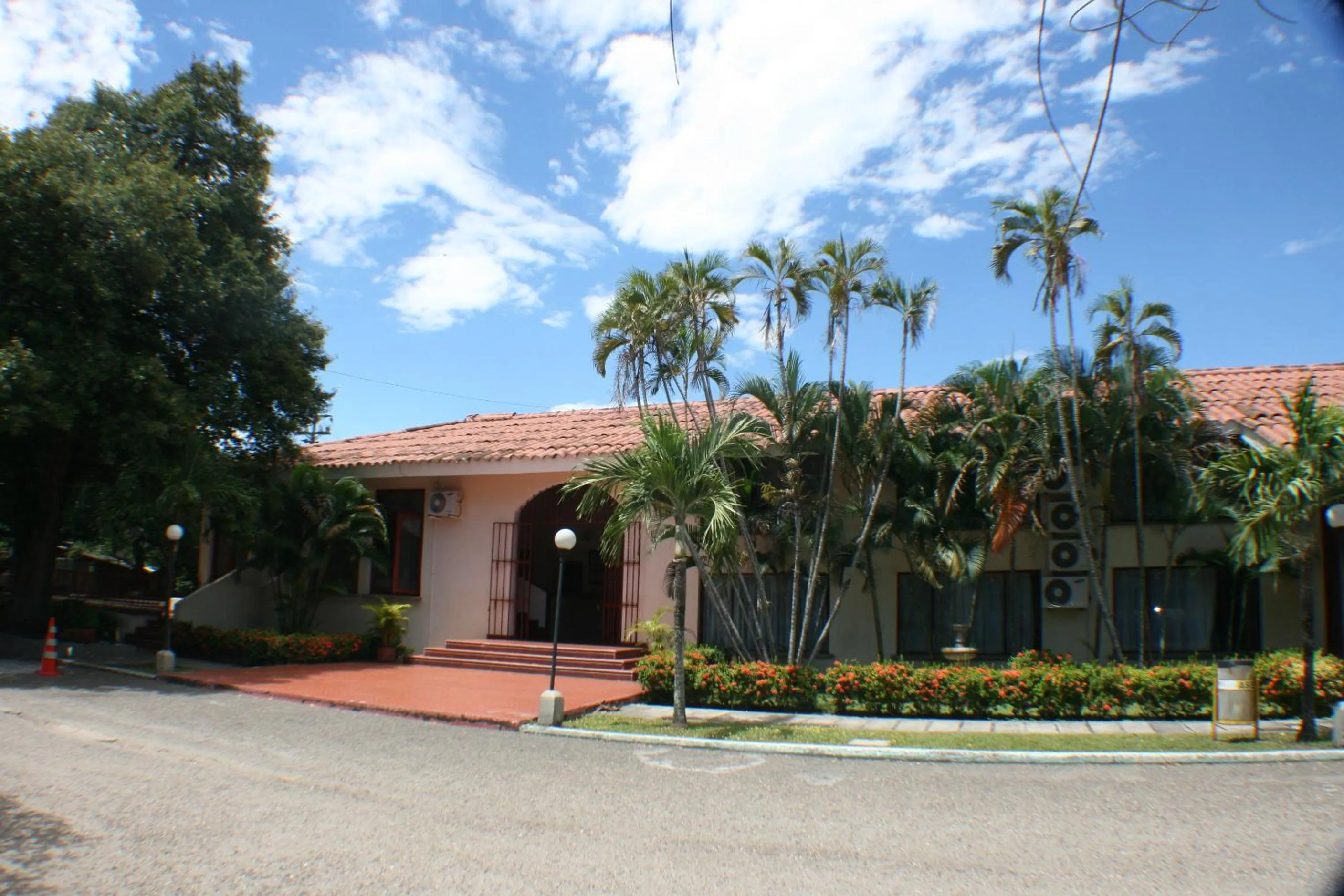 Property building in Hotel y Parque Acuatico Agua Sol Alegria