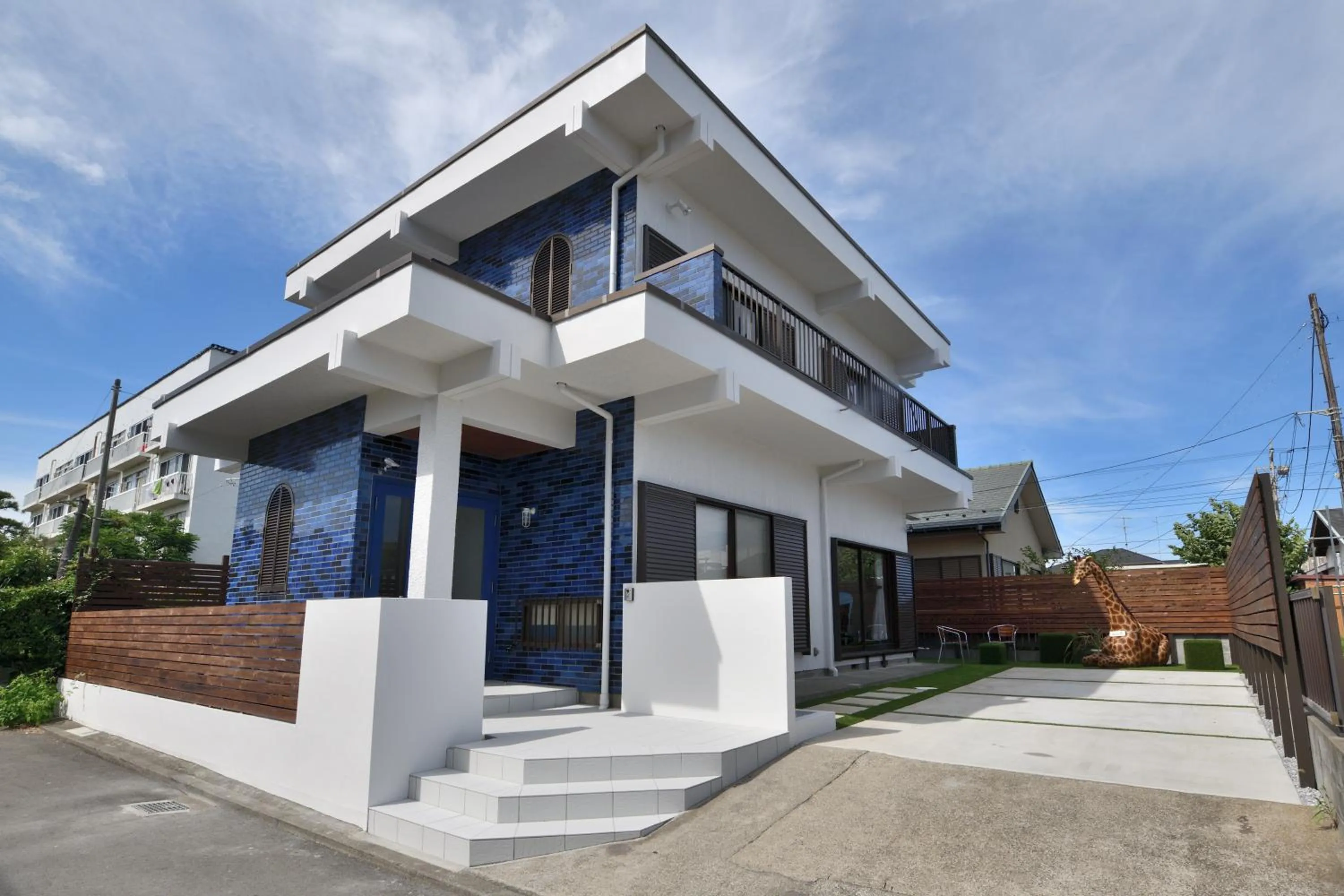 Property building in Grand Bleu