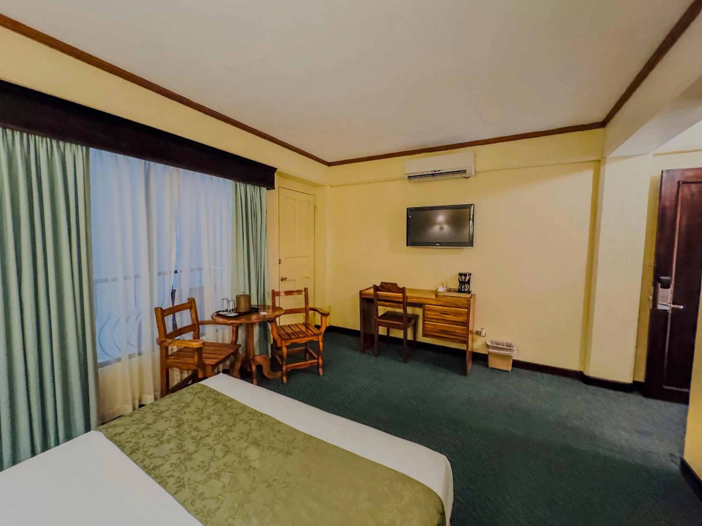 TV and multimedia, Bed in Best Western Hotel & Casino Kamuk