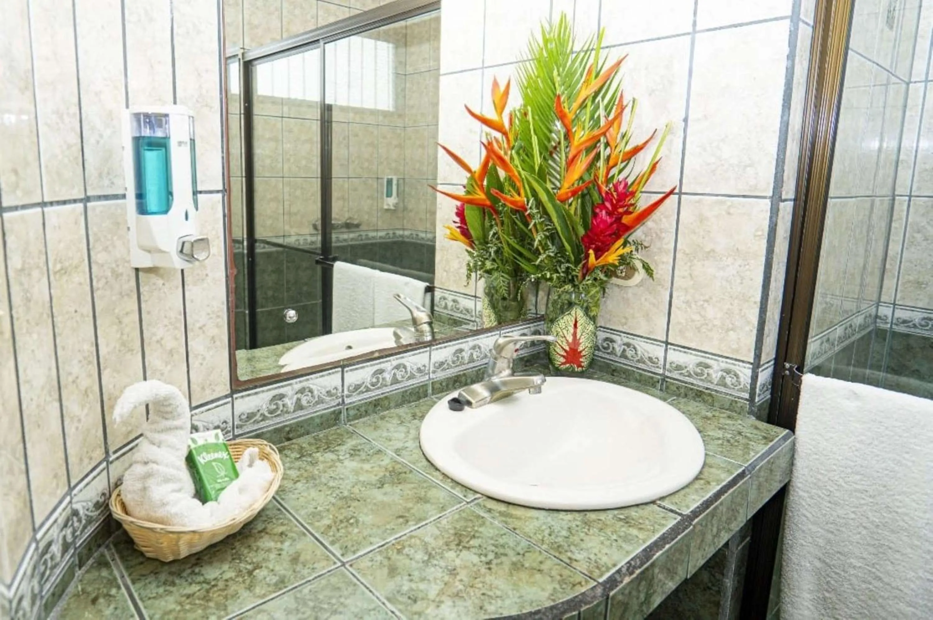 Bathroom in Best Western Hotel & Casino Kamuk