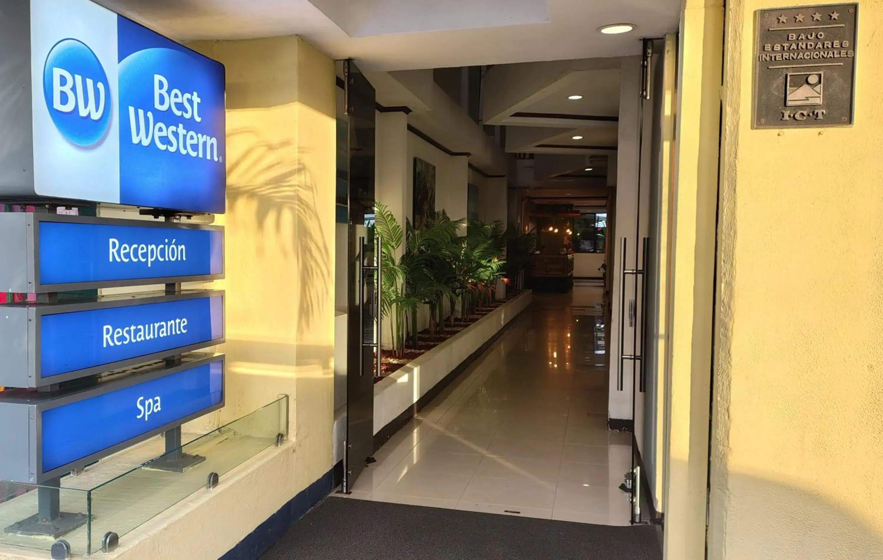 Best Western Hotel & Casino Kamuk Best Western Hotel & Casino Kamuk