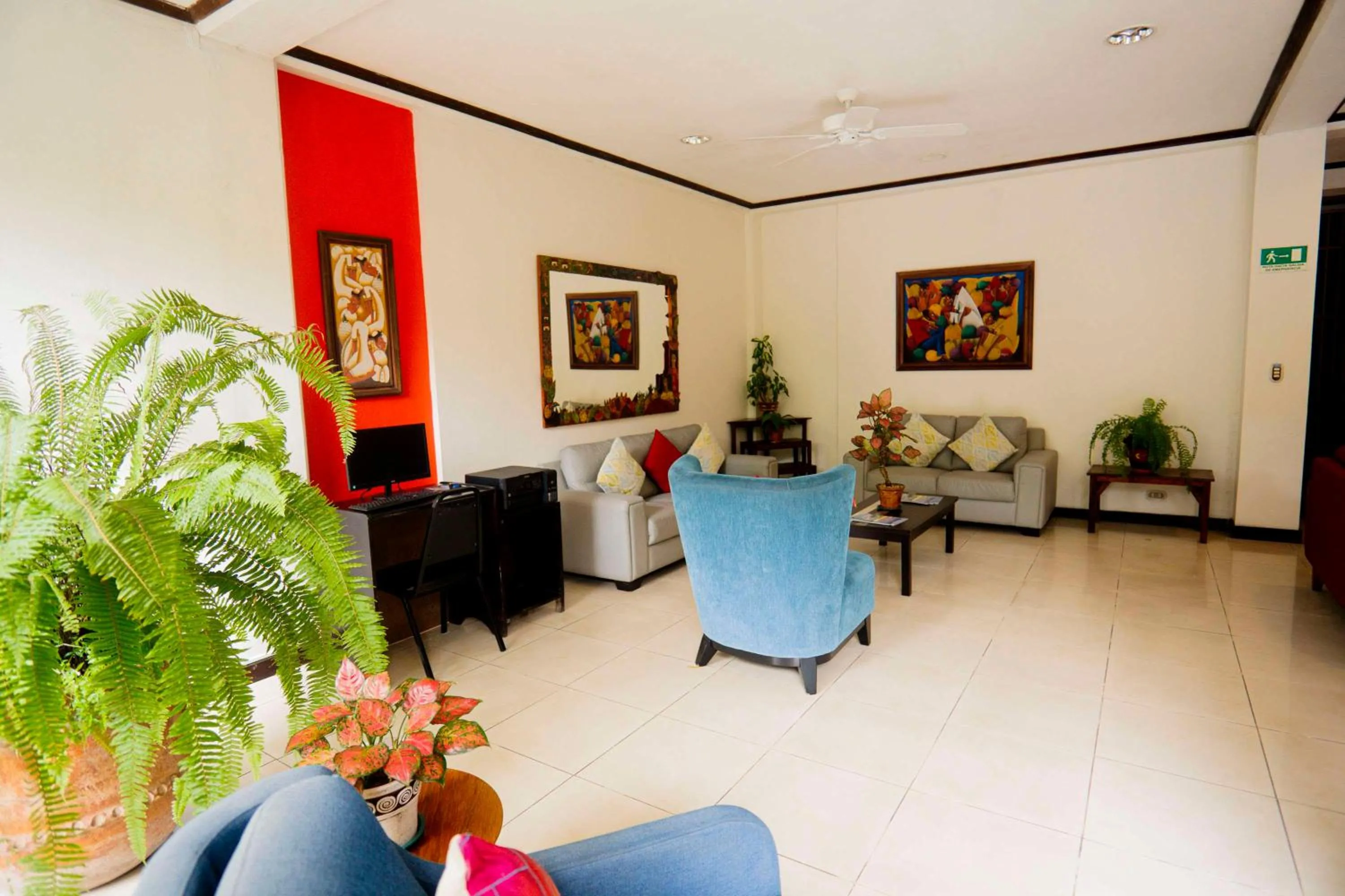 Living room in Best Western Hotel & Casino Kamuk