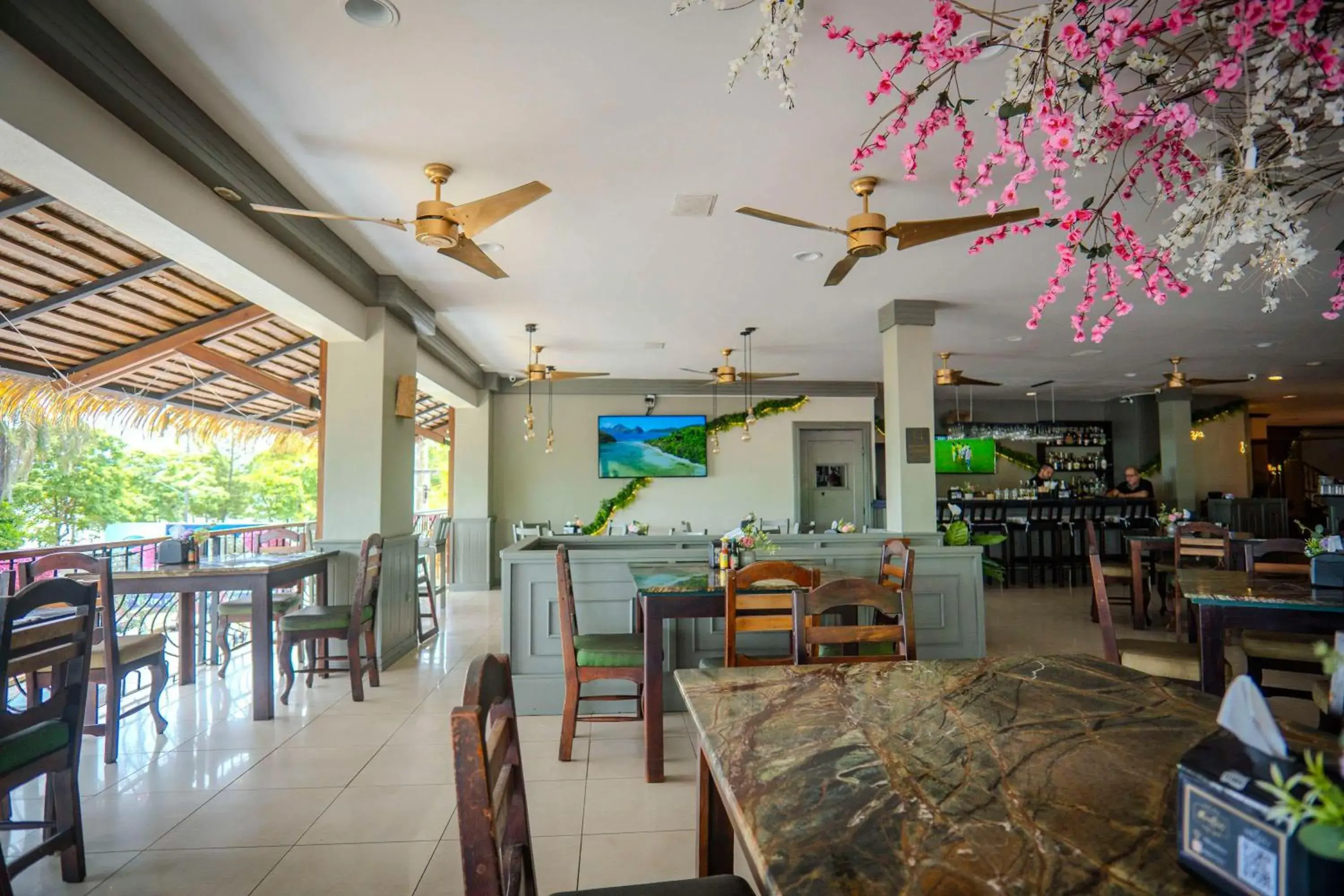 Restaurant/places to eat in Best Western Hotel & Casino Kamuk Restaurant/places to eat in Best Western Hotel & Casino Kamuk