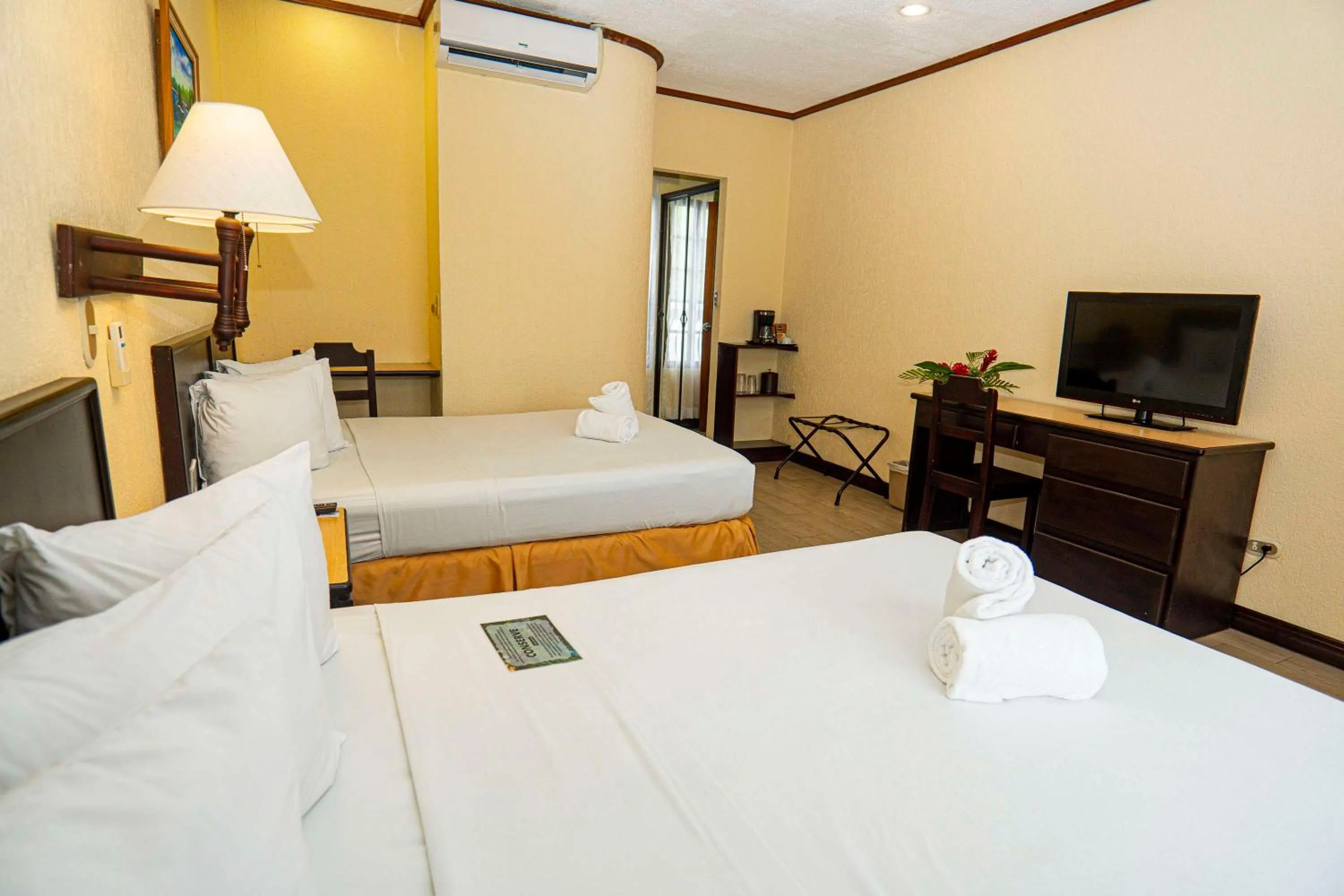 TV and multimedia, Bed in Best Western Hotel & Casino Kamuk