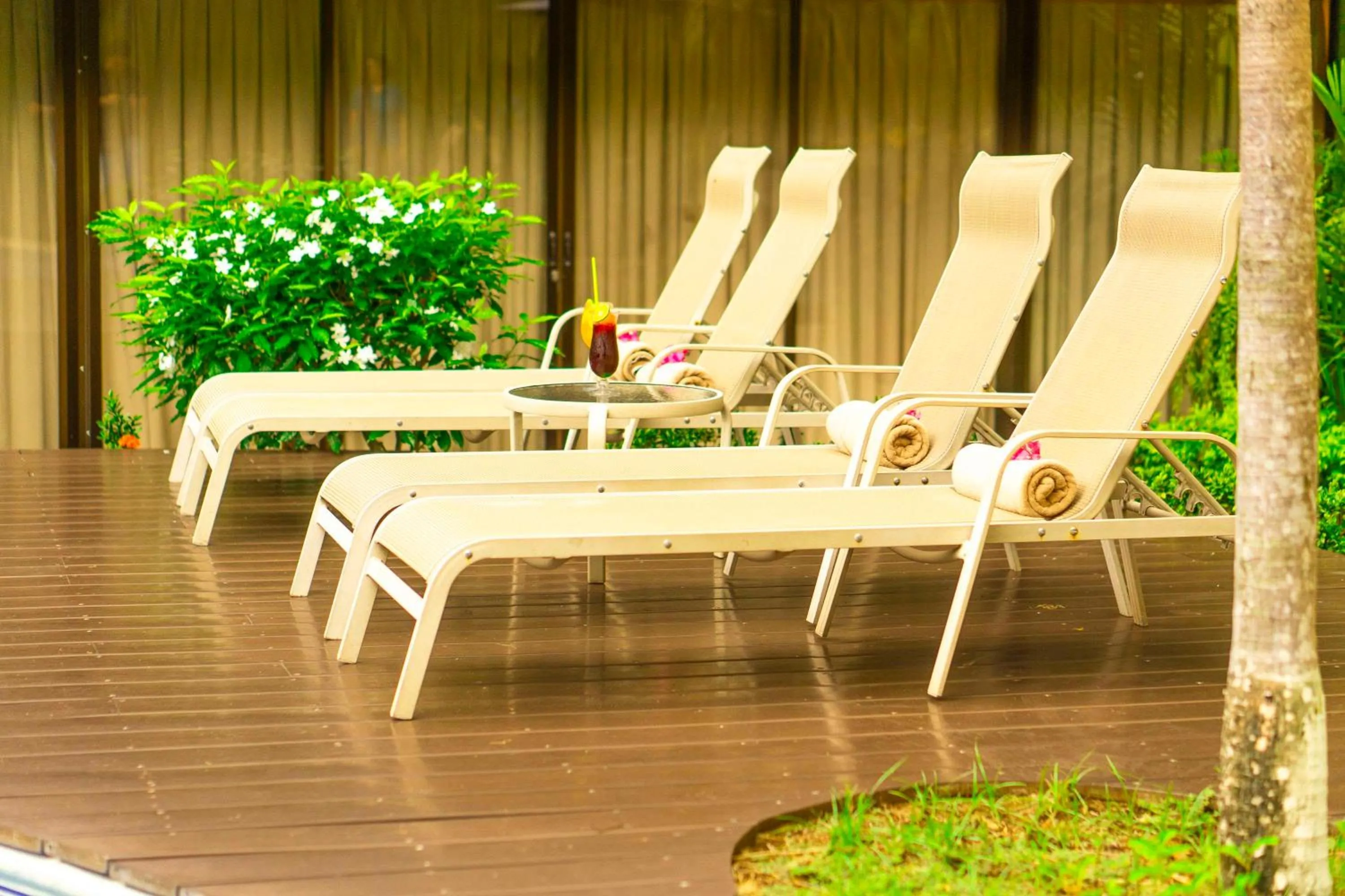 Garden in Best Western Hotel & Casino Kamuk