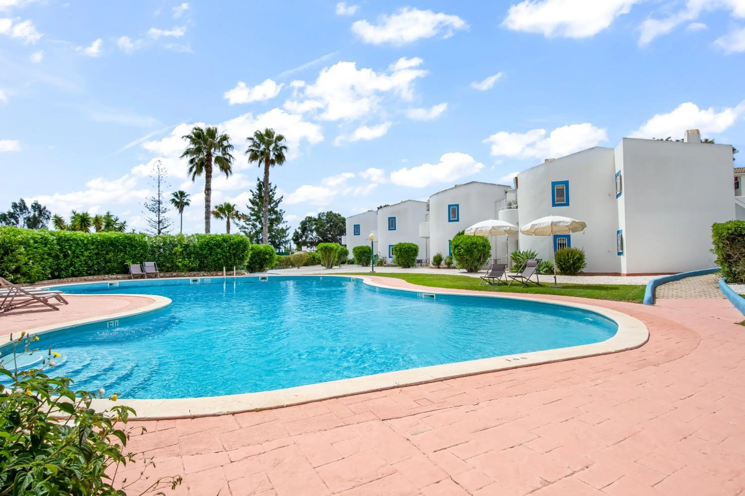 Swimming pool in Quinta Do Paraiso - AL