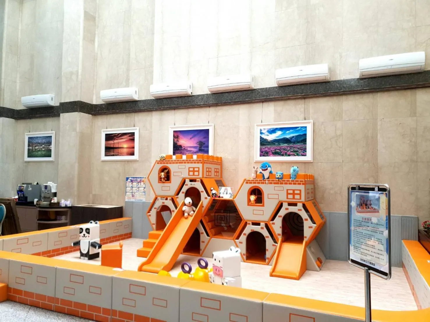 Children play ground in Chuan Fu Hotel