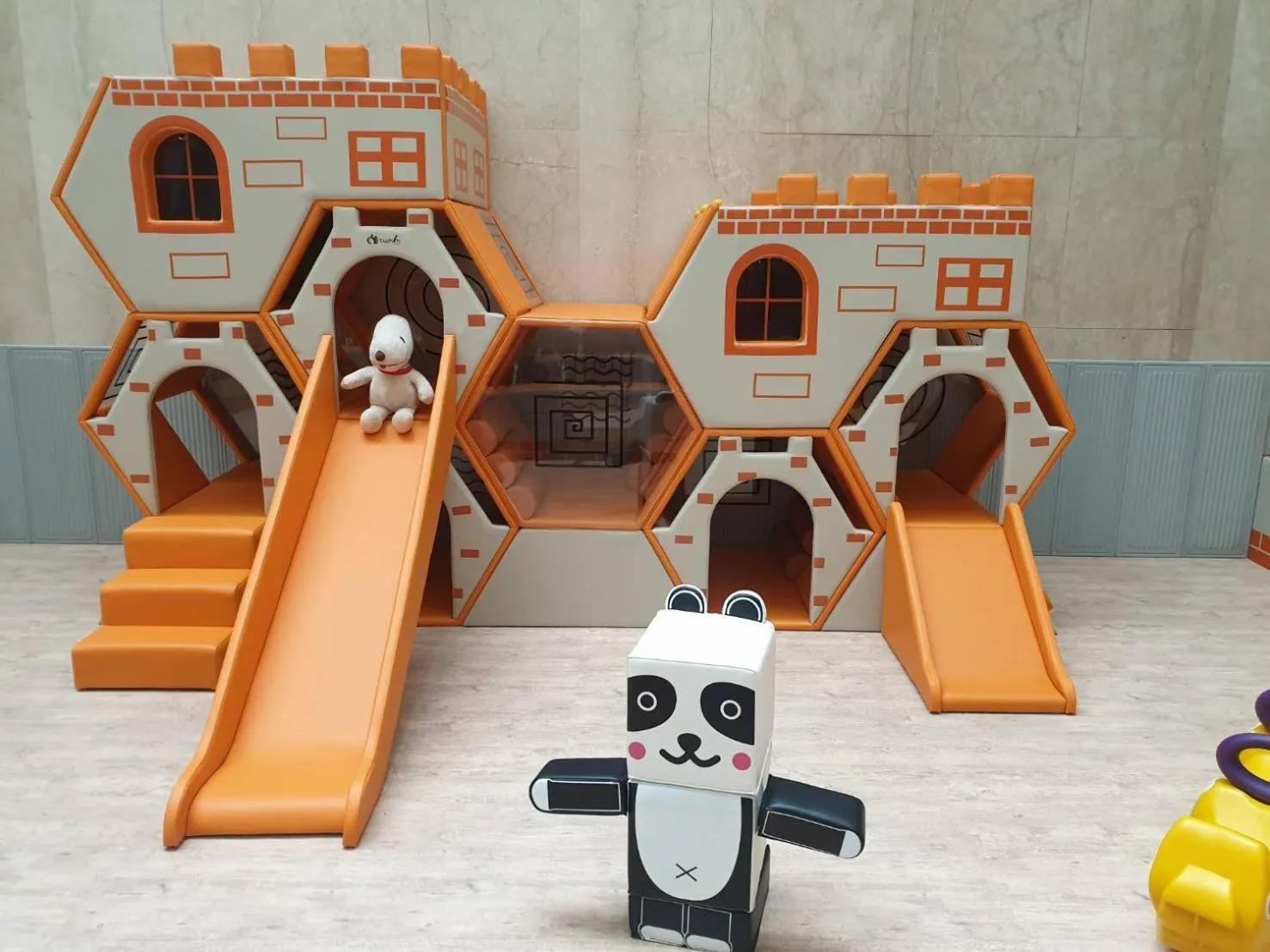 Children play ground in Chuan Fu Hotel