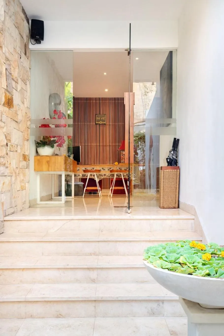 Facade/entrance in The Jimbaran Villa by Ini Vie Hospitality