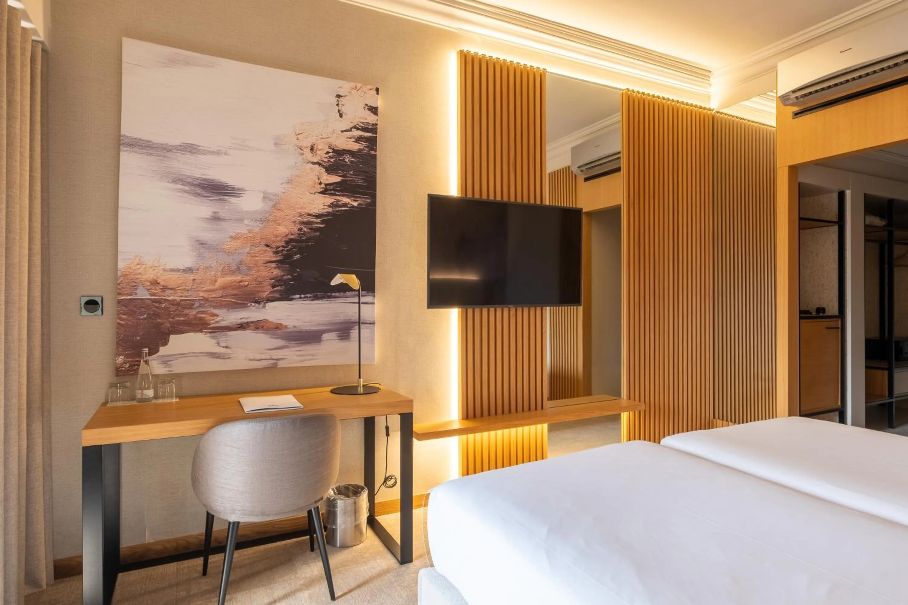 TV and multimedia, Bed in Cidnay - Hotel & Executive Center