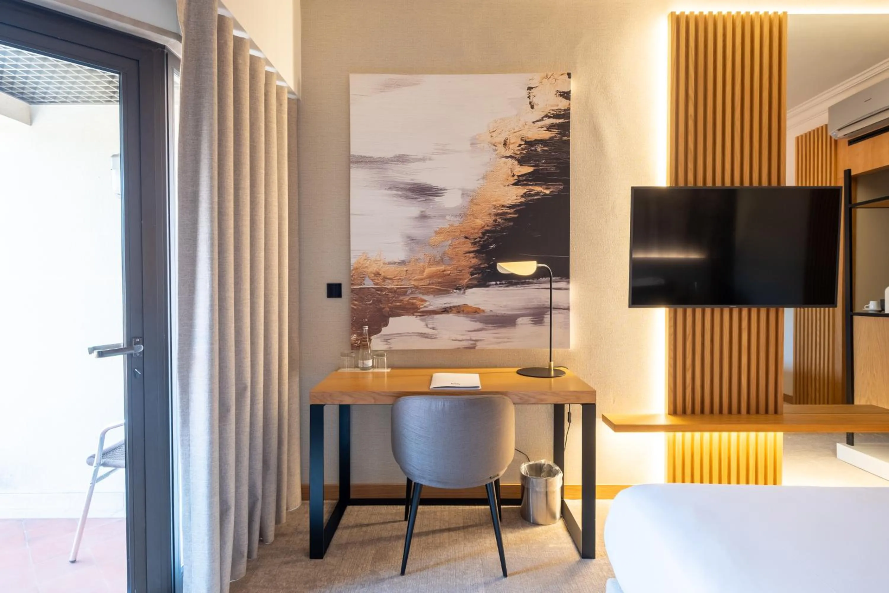 Decorative detail, Bed in Cidnay - Hotel & Executive Center