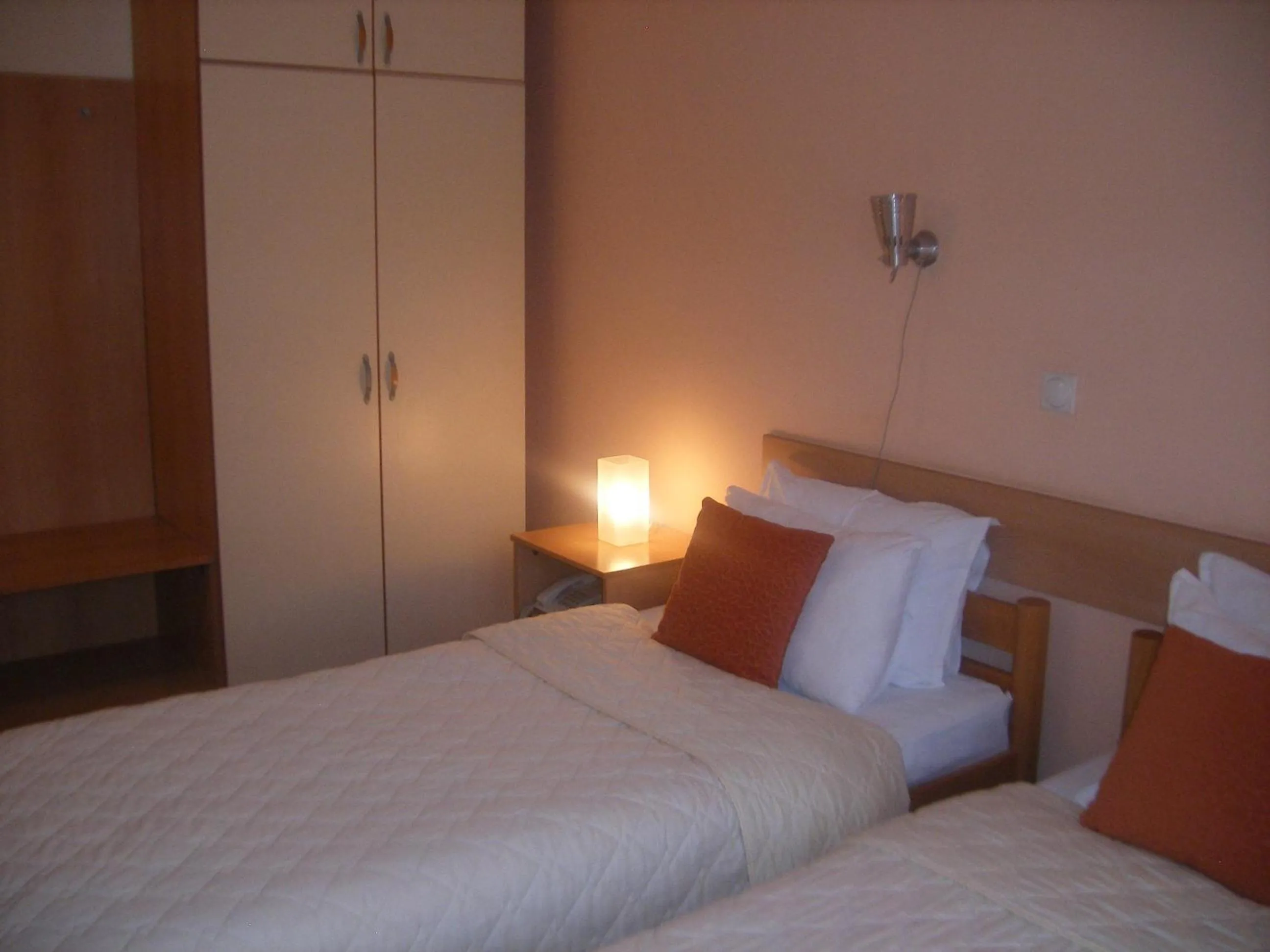 Photo of the whole room, Bed in Hotel 7