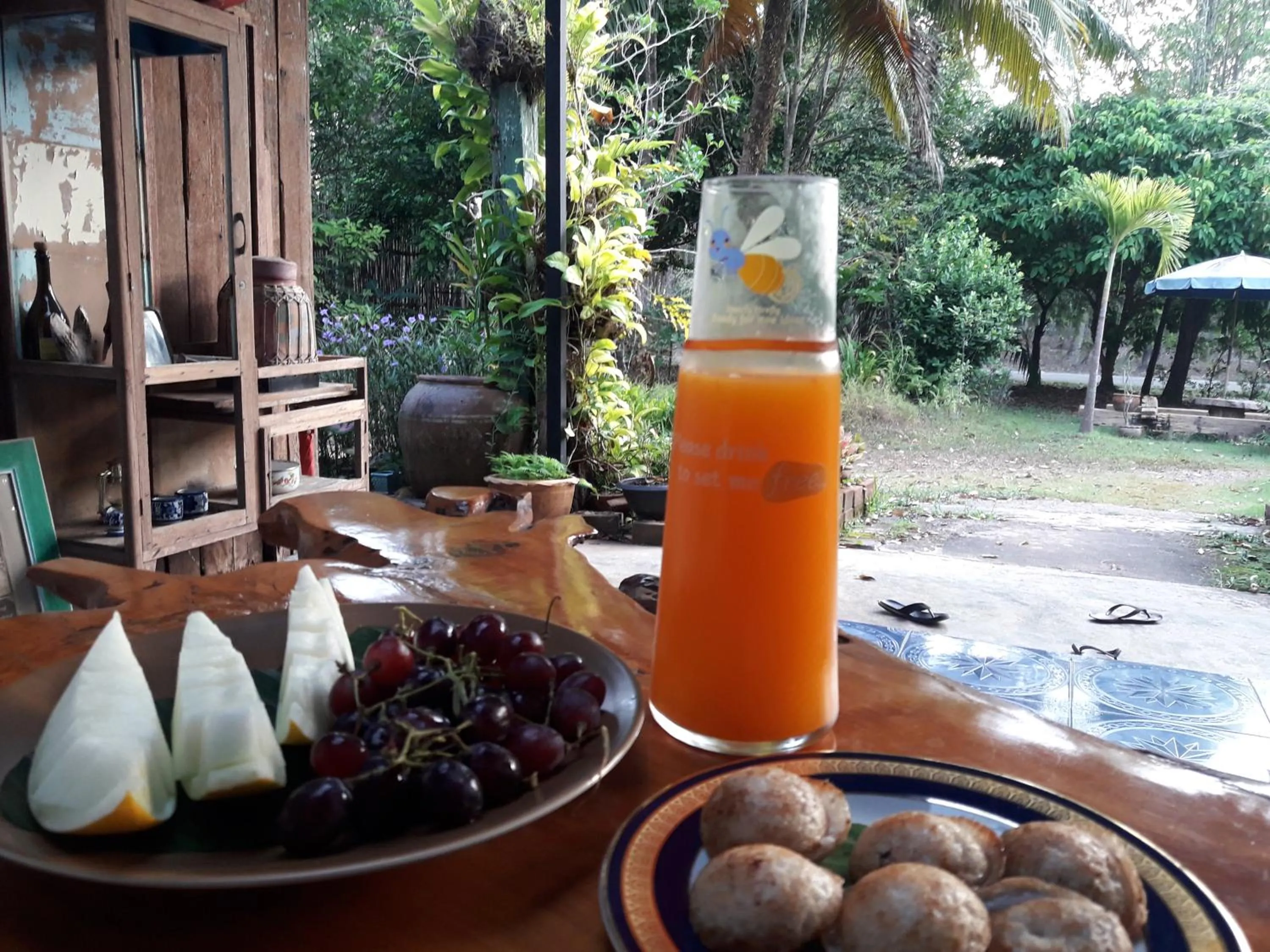 Food in Baan Hotelier Resort