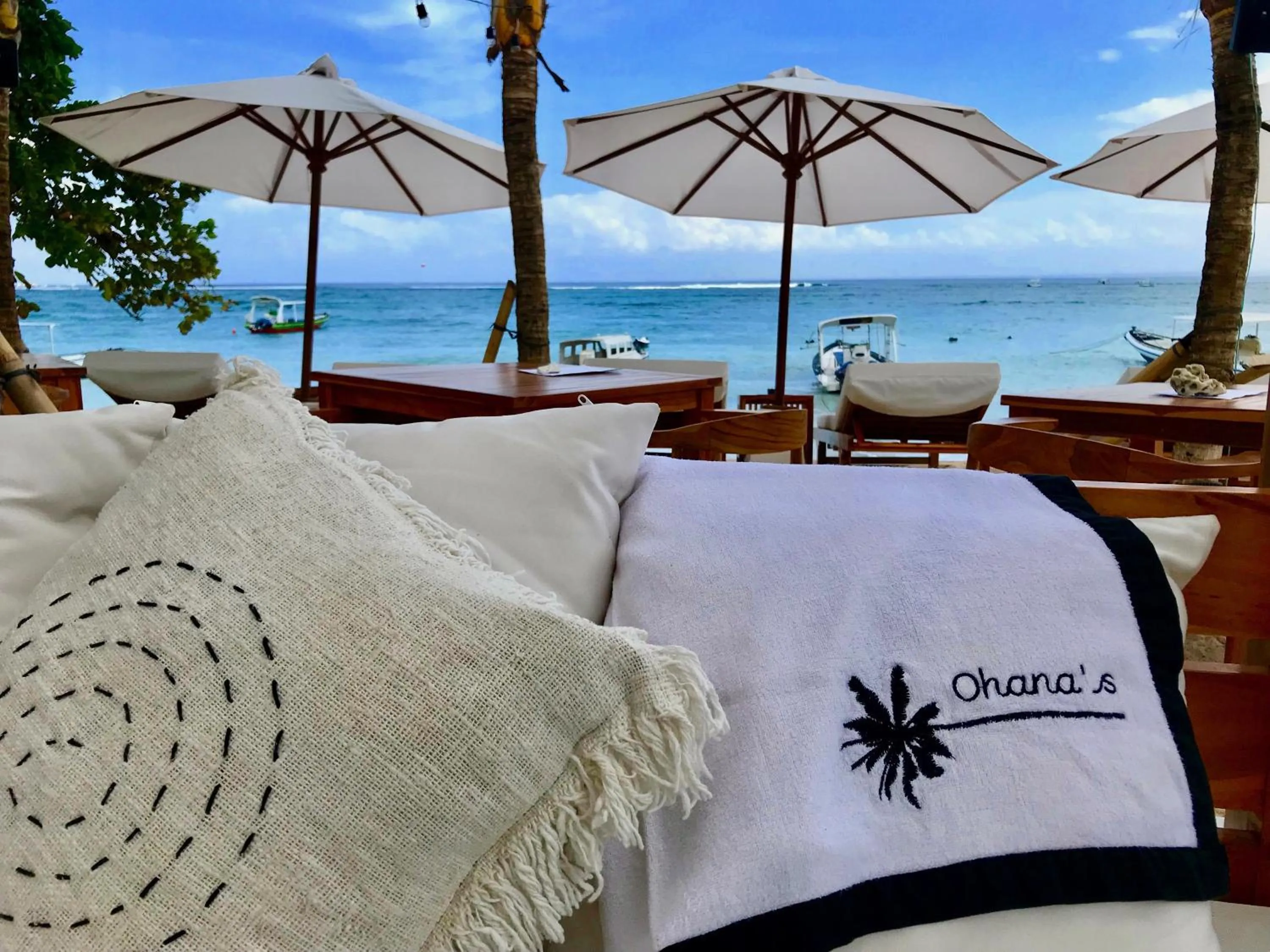 Lounge or bar in Ohana's Beachfront Resort & Beach Club