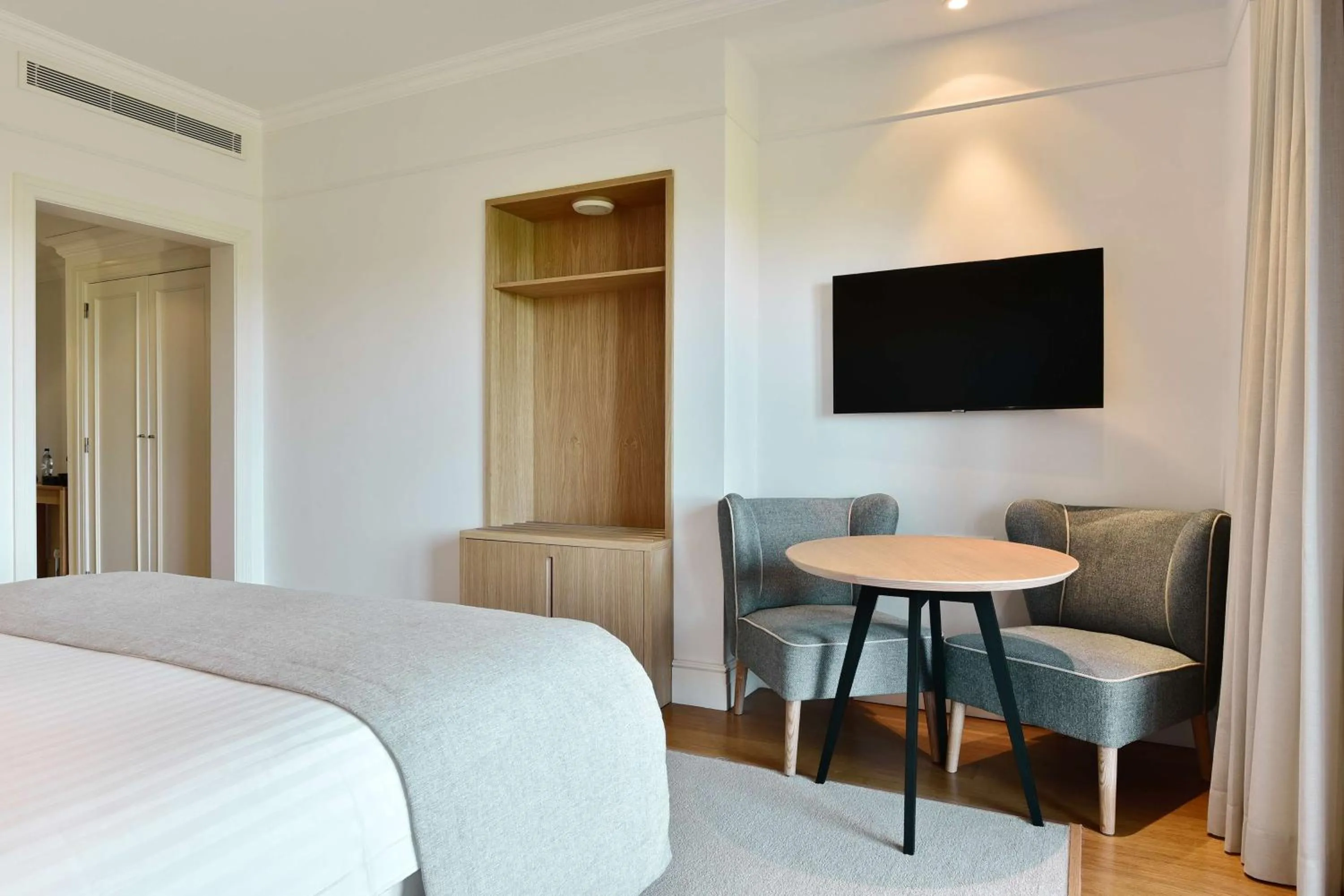 Bedroom, Bed in Dolce CampoReal Lisboa