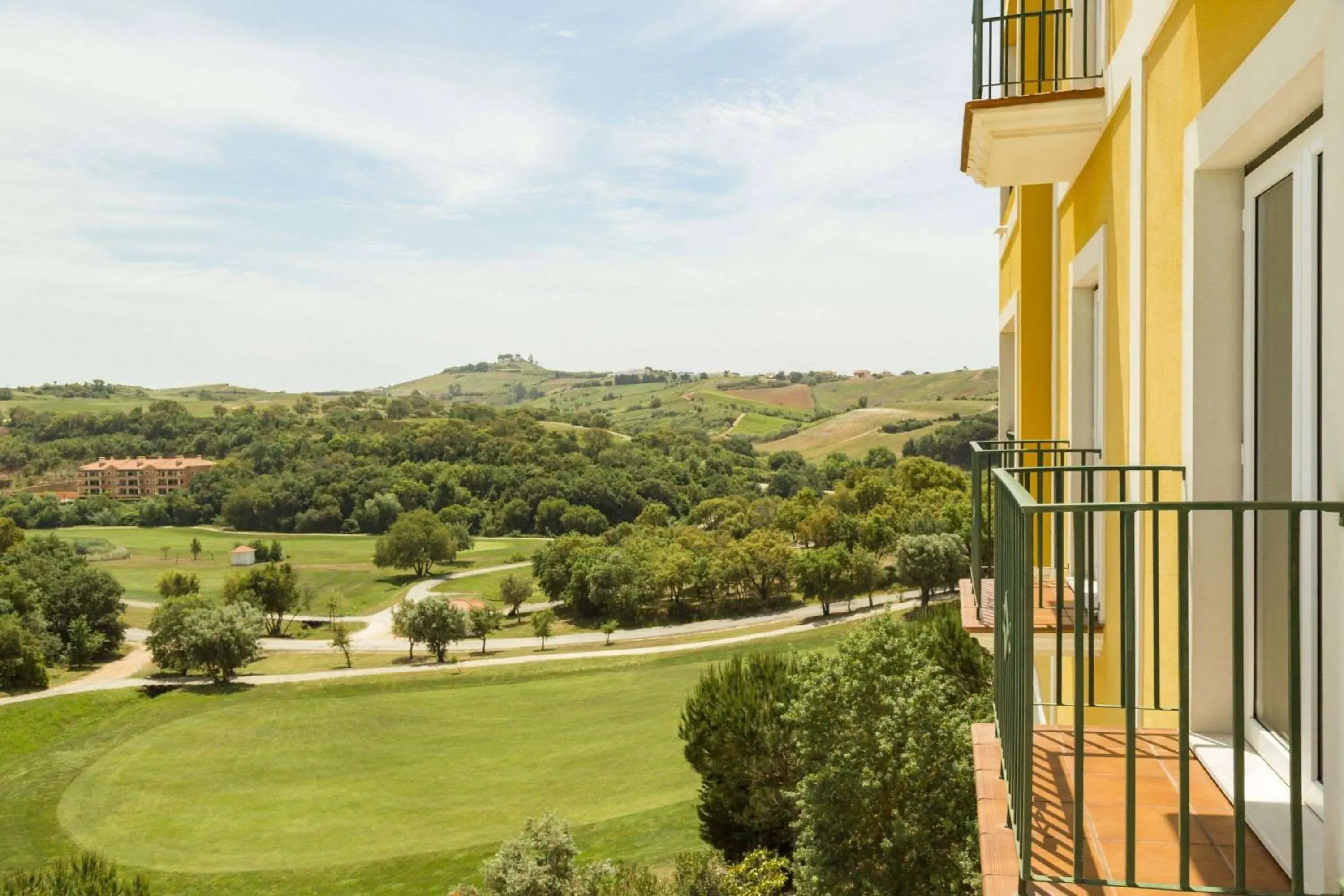 Property building in Dolce CampoReal Lisboa Property building in Dolce CampoReal Lisboa