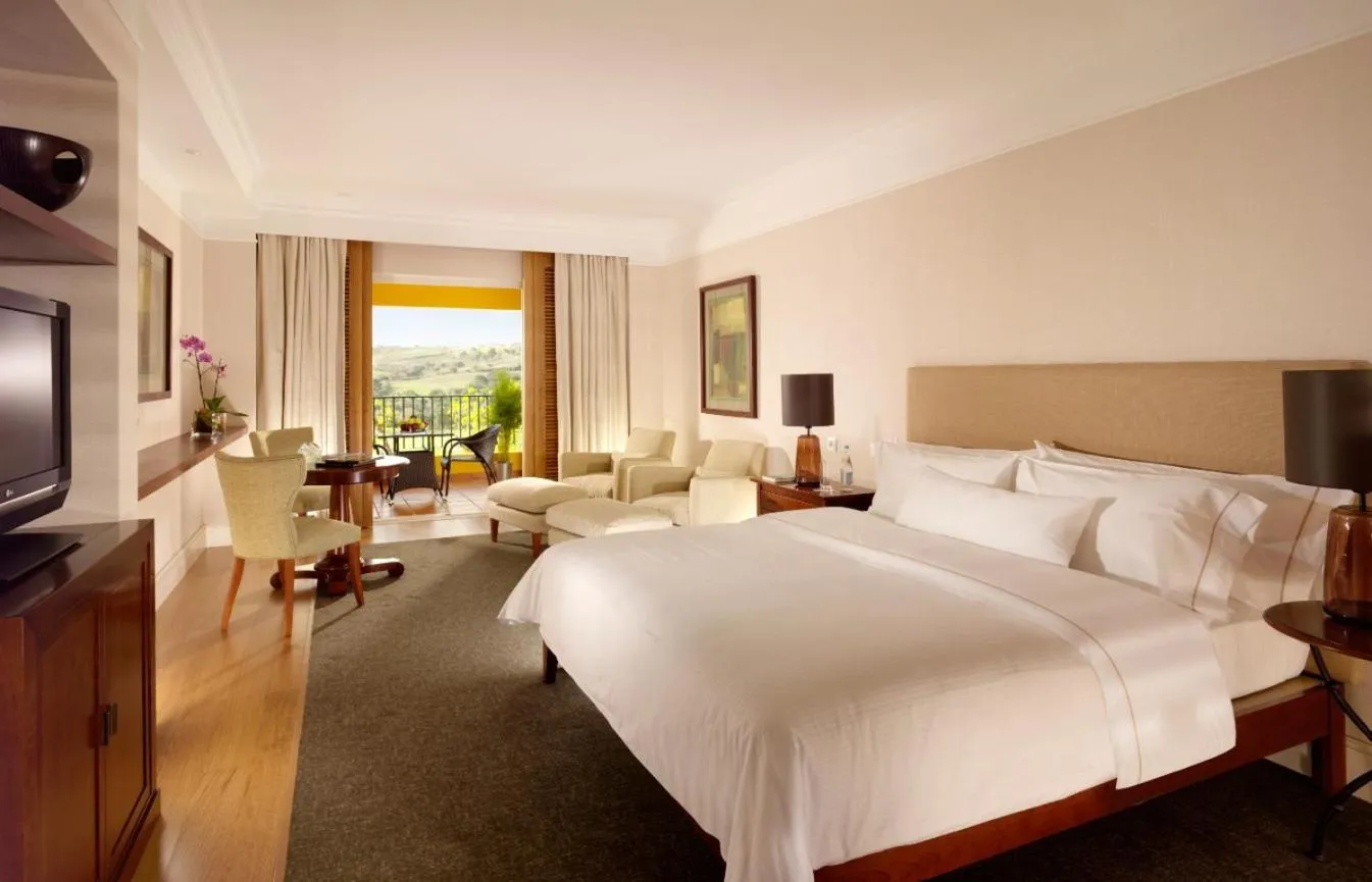 Bed in Dolce CampoReal Lisboa