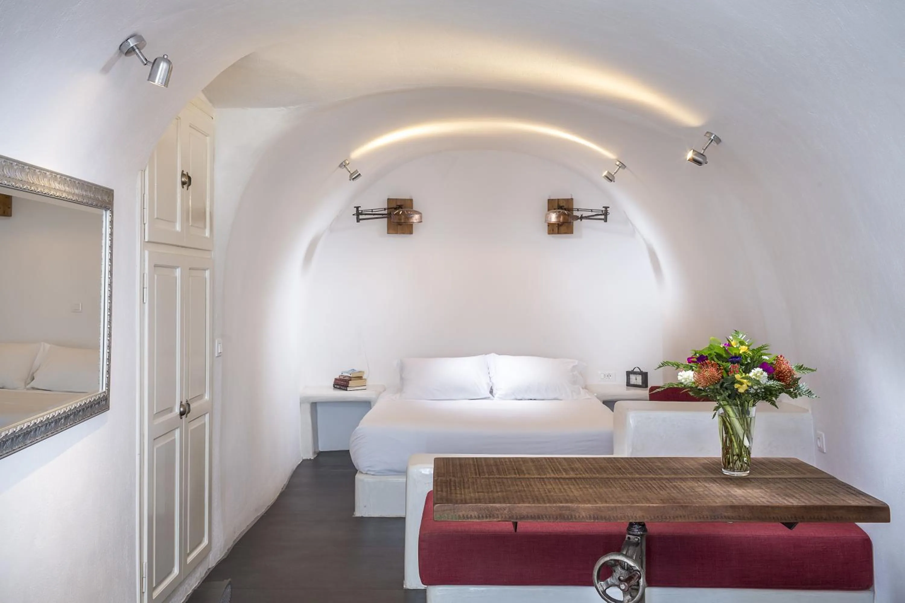 Bed in White Pearl Villas