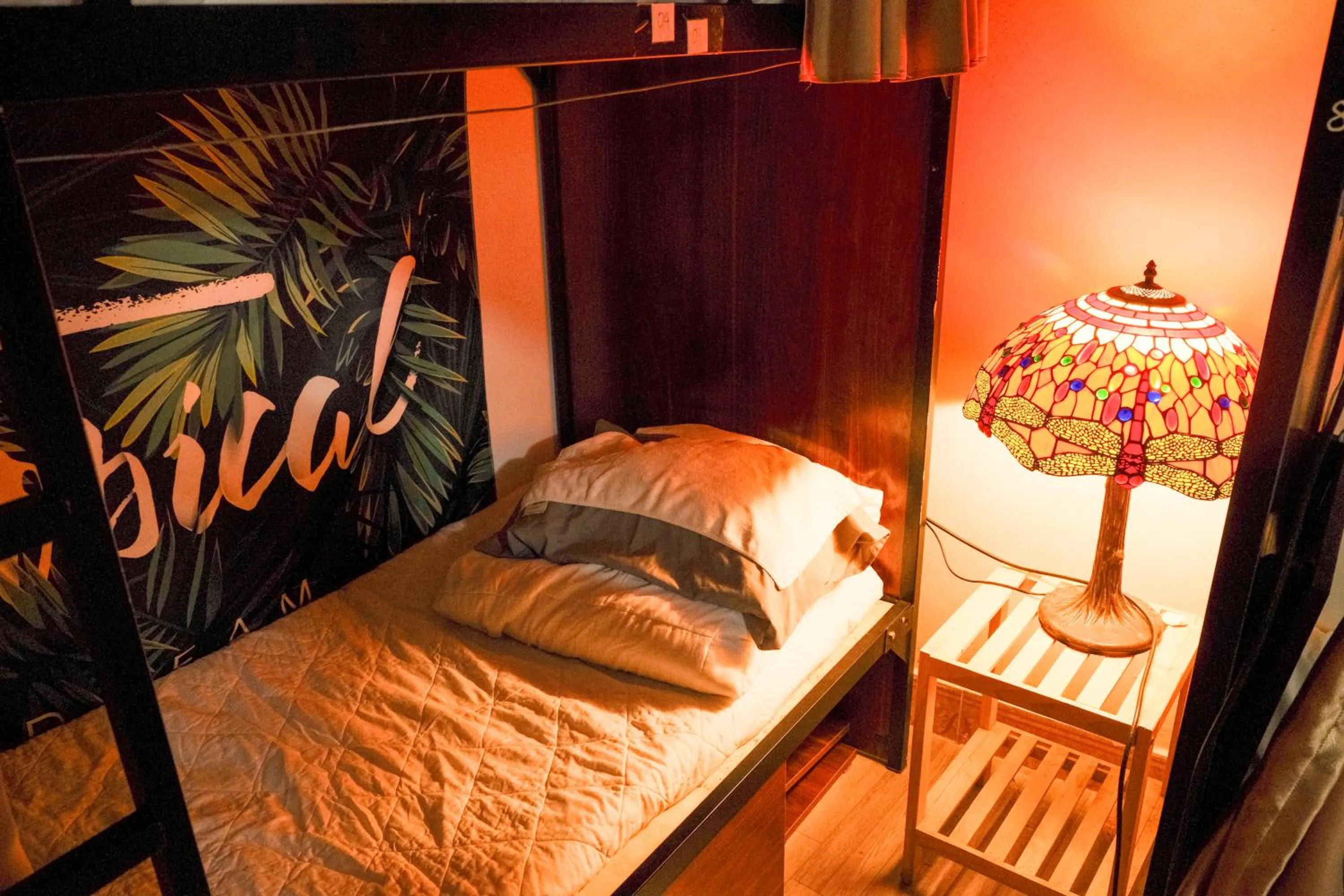 Bed in Ubuntu Hostel and Tour