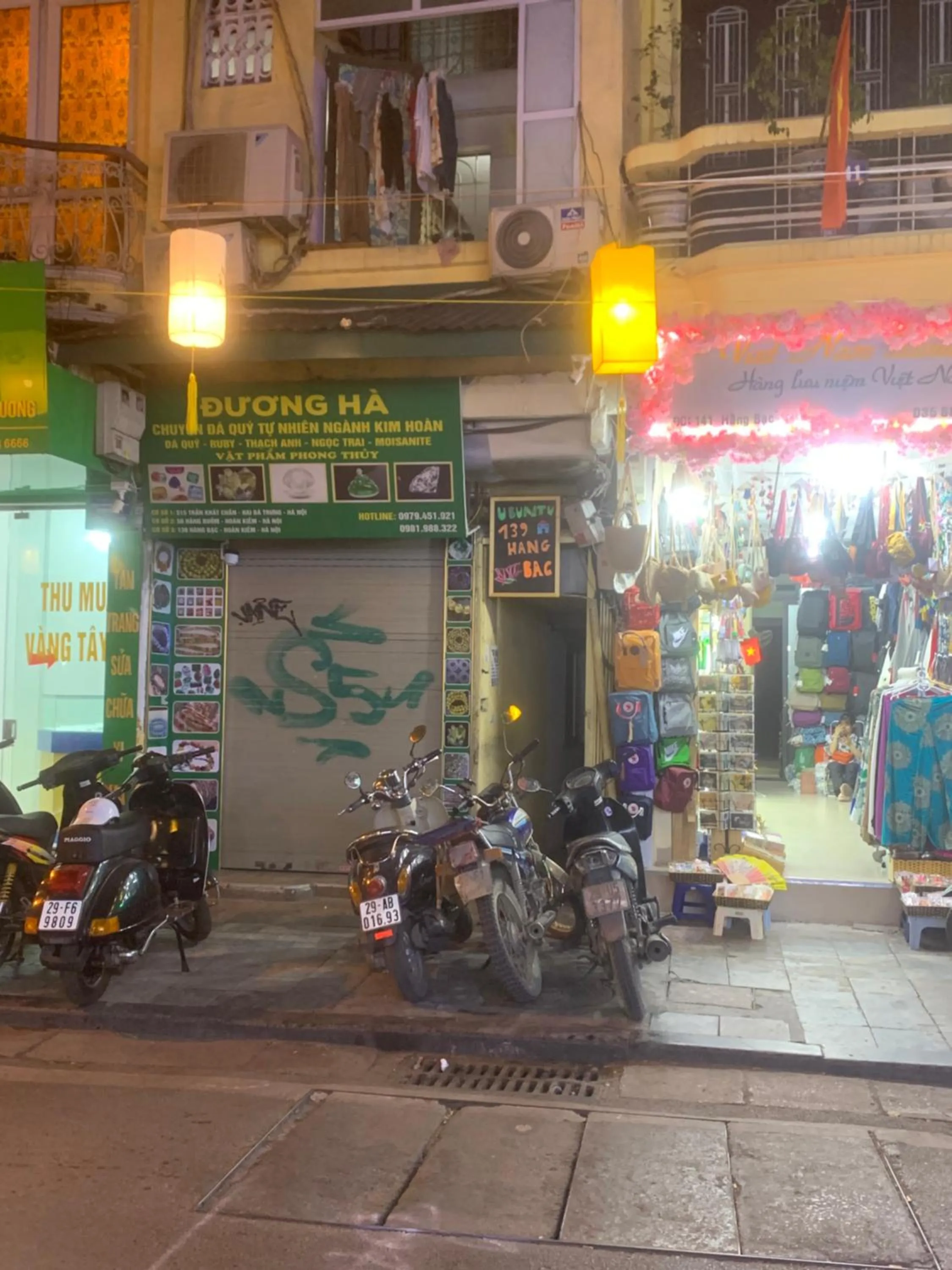 Ubuntu Hostel and Tour