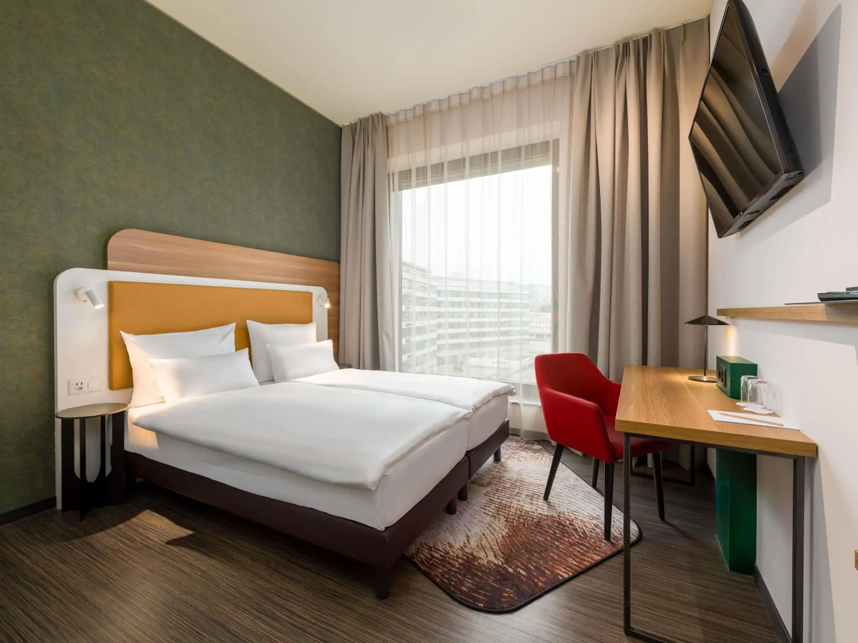 Bedroom, Bed in Mercure Zürich City Bedroom, Bed in Mercure Zürich City