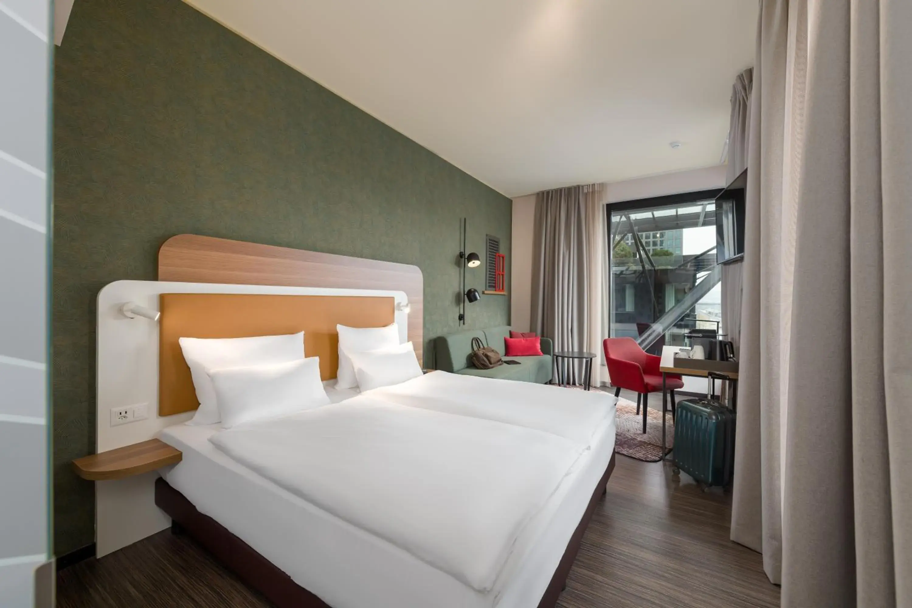 Bedroom, Bed in Mercure Zürich City Bedroom, Bed in Mercure Zürich City