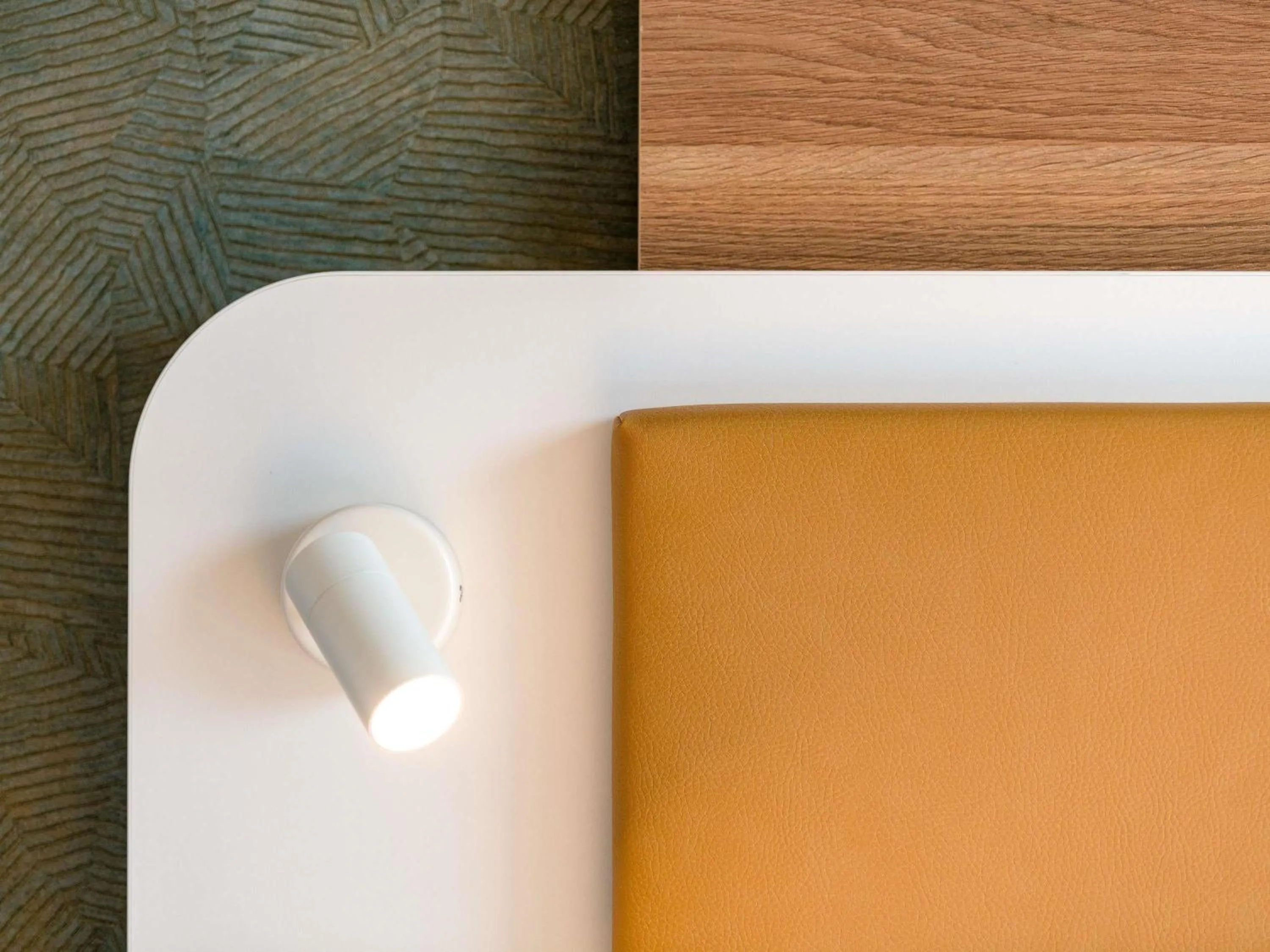 Bedroom in Mercure Zürich City