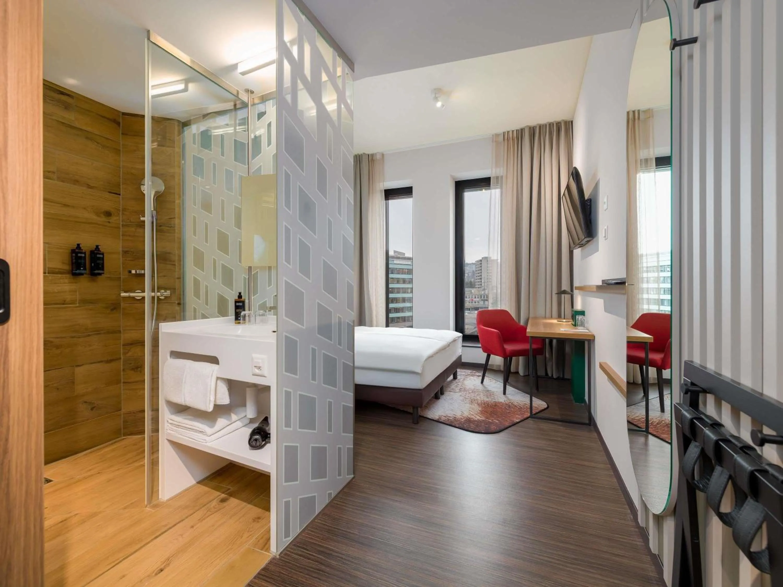 Bedroom, Bed in Mercure Zürich City