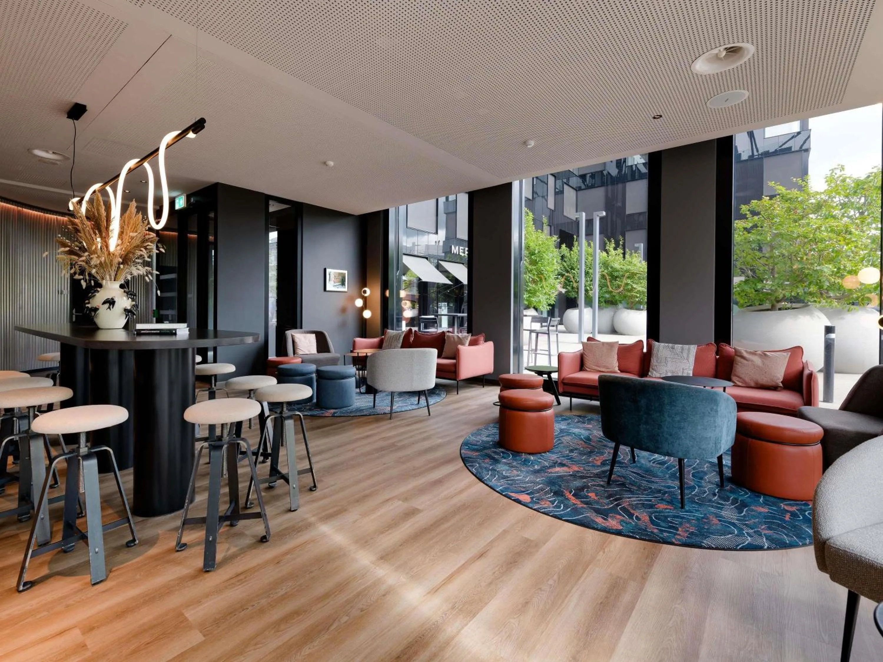 Lounge or bar in Mercure Zürich City