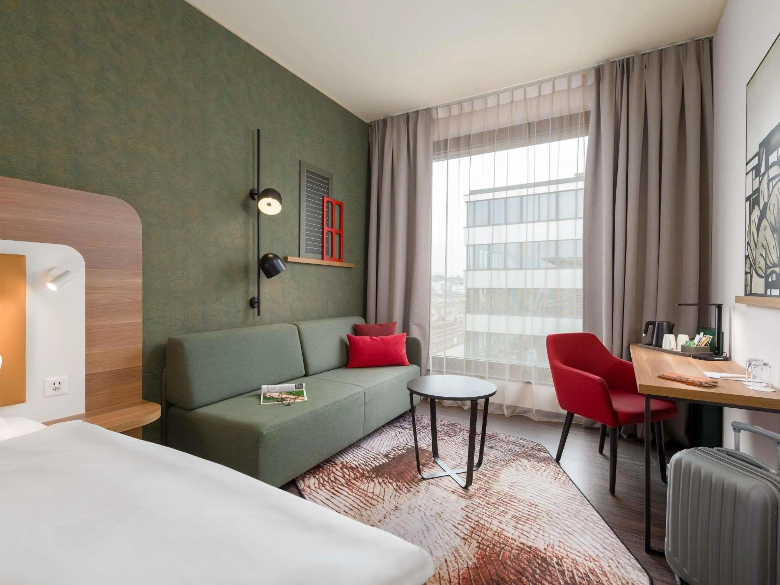 Bedroom, Bed in Mercure Zürich City