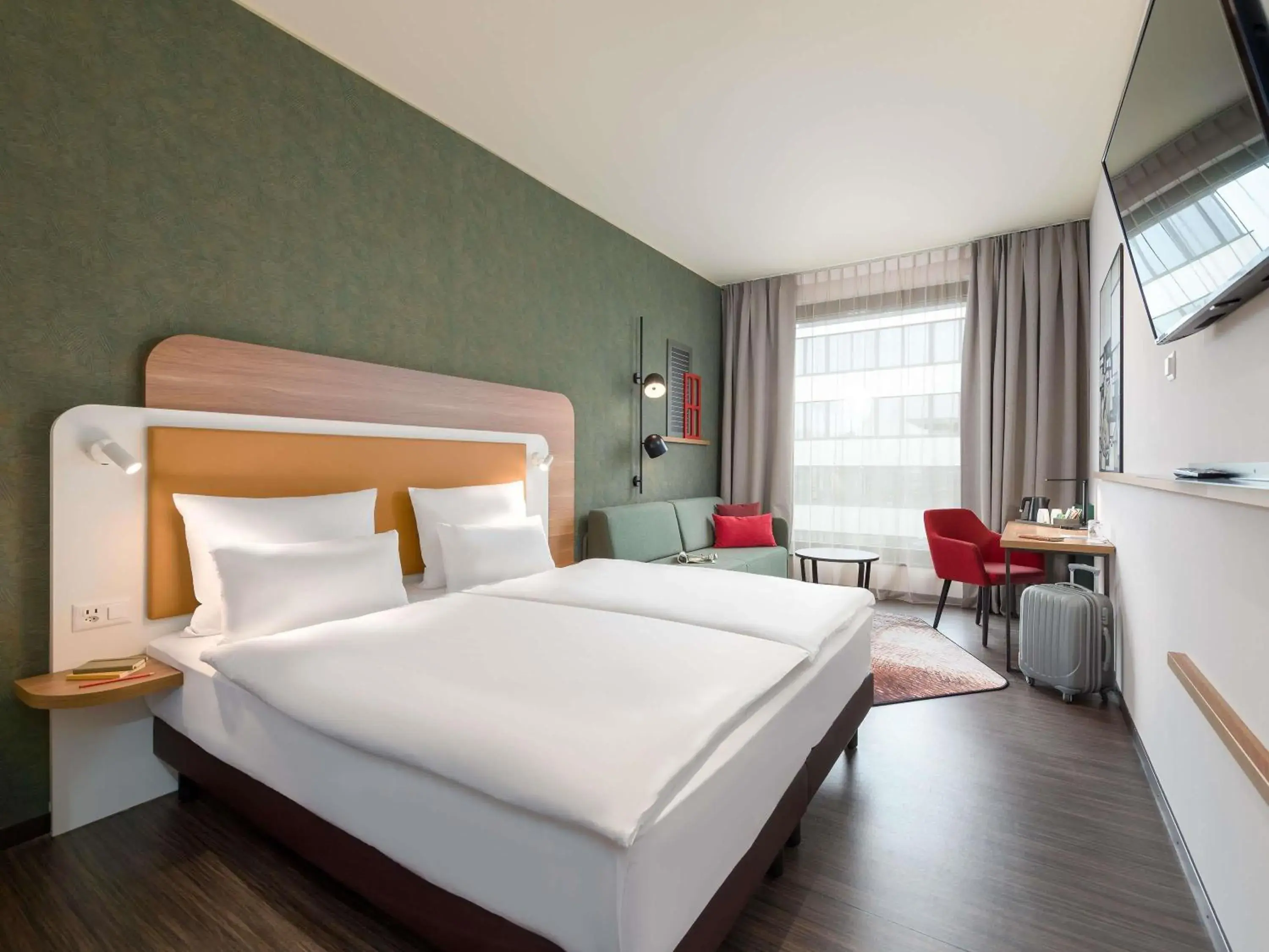 Bedroom, Bed in Mercure Zürich City Bedroom, Bed in Mercure Zürich City