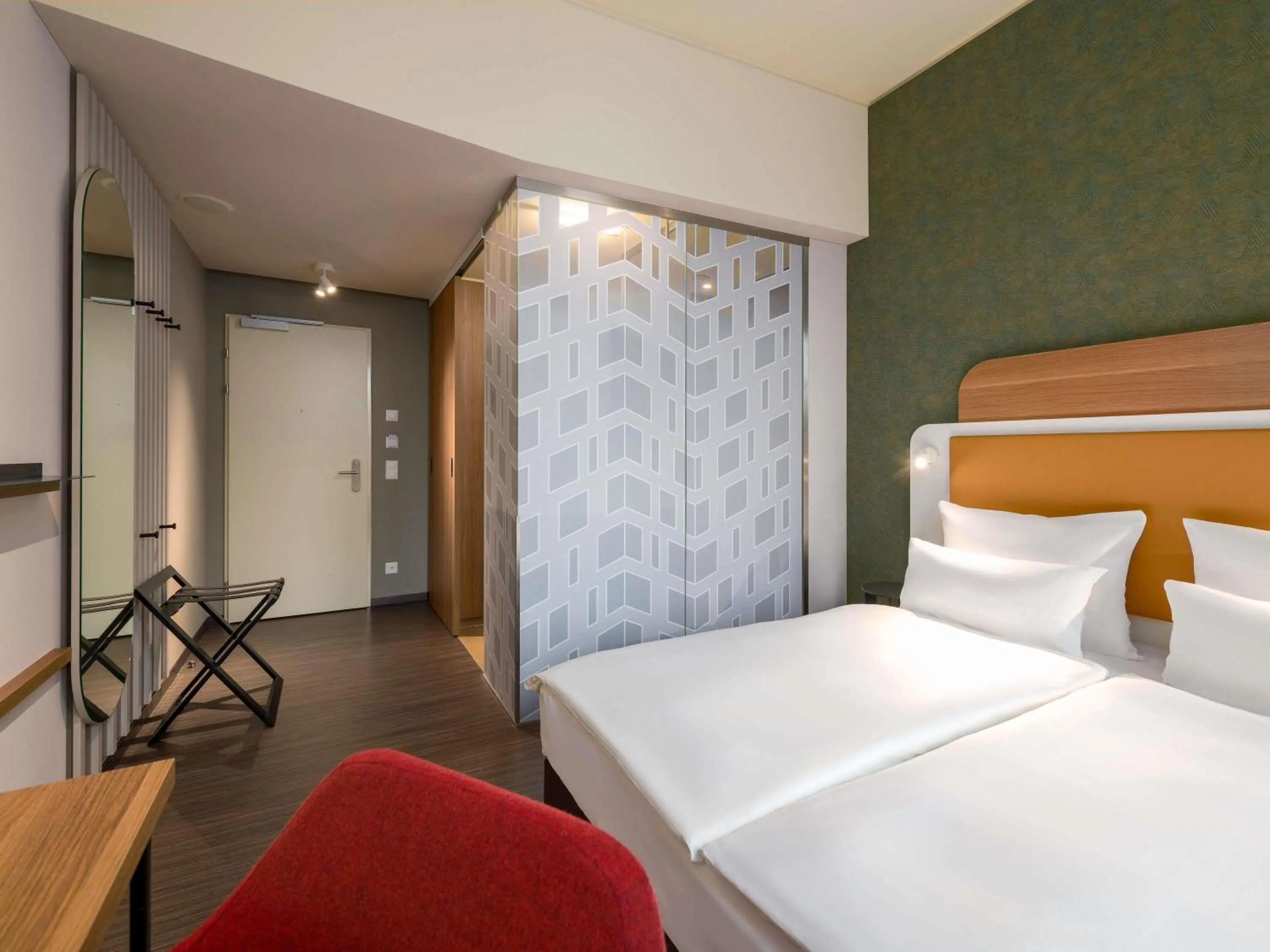 Bedroom, Bed in Mercure Zürich City