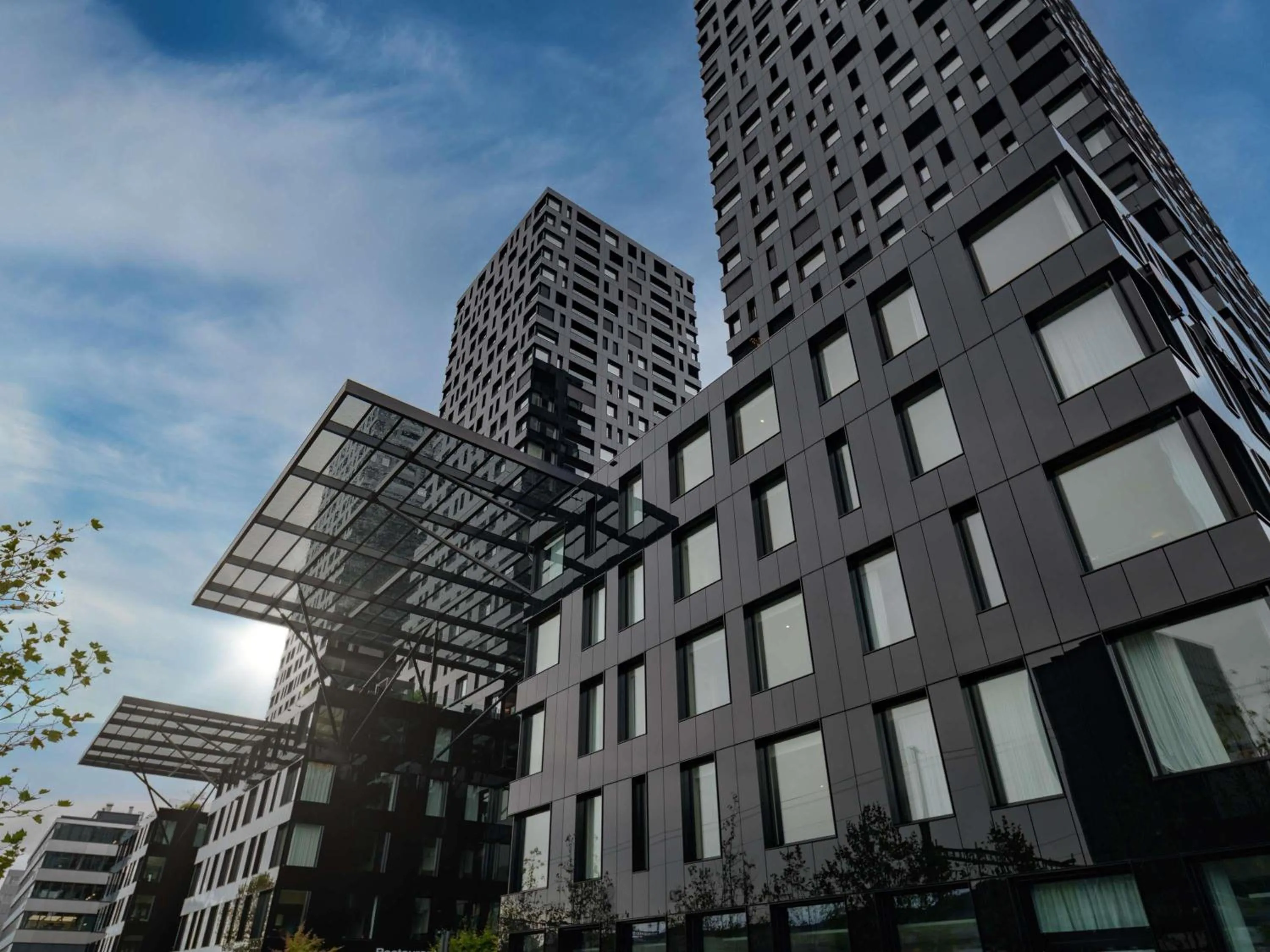 Property building in Mercure Zürich City