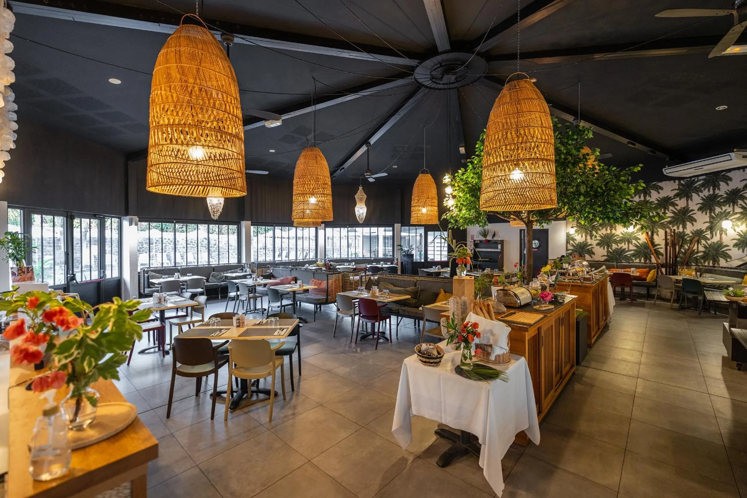 Restaurant/places to eat in Résidence l'Archipel