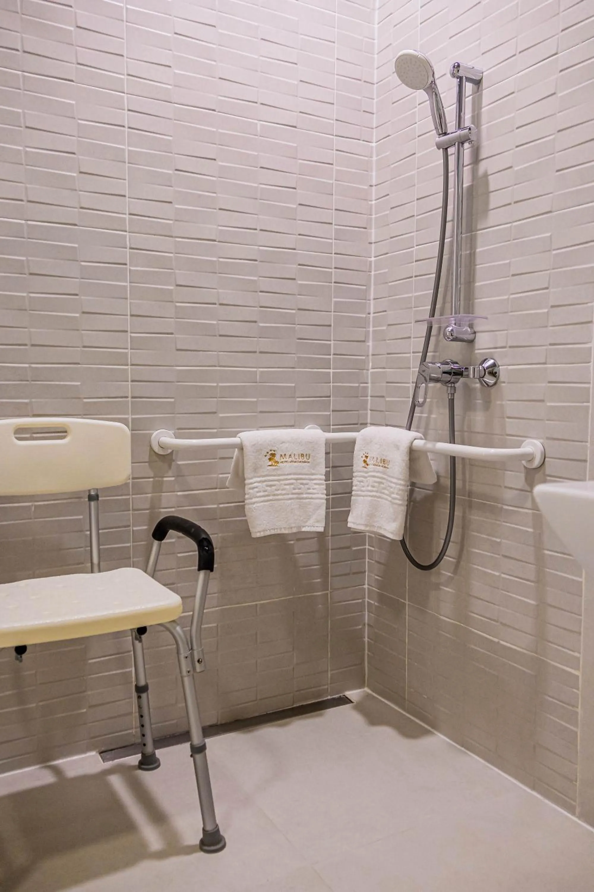 Bathroom in Hotel Malibu