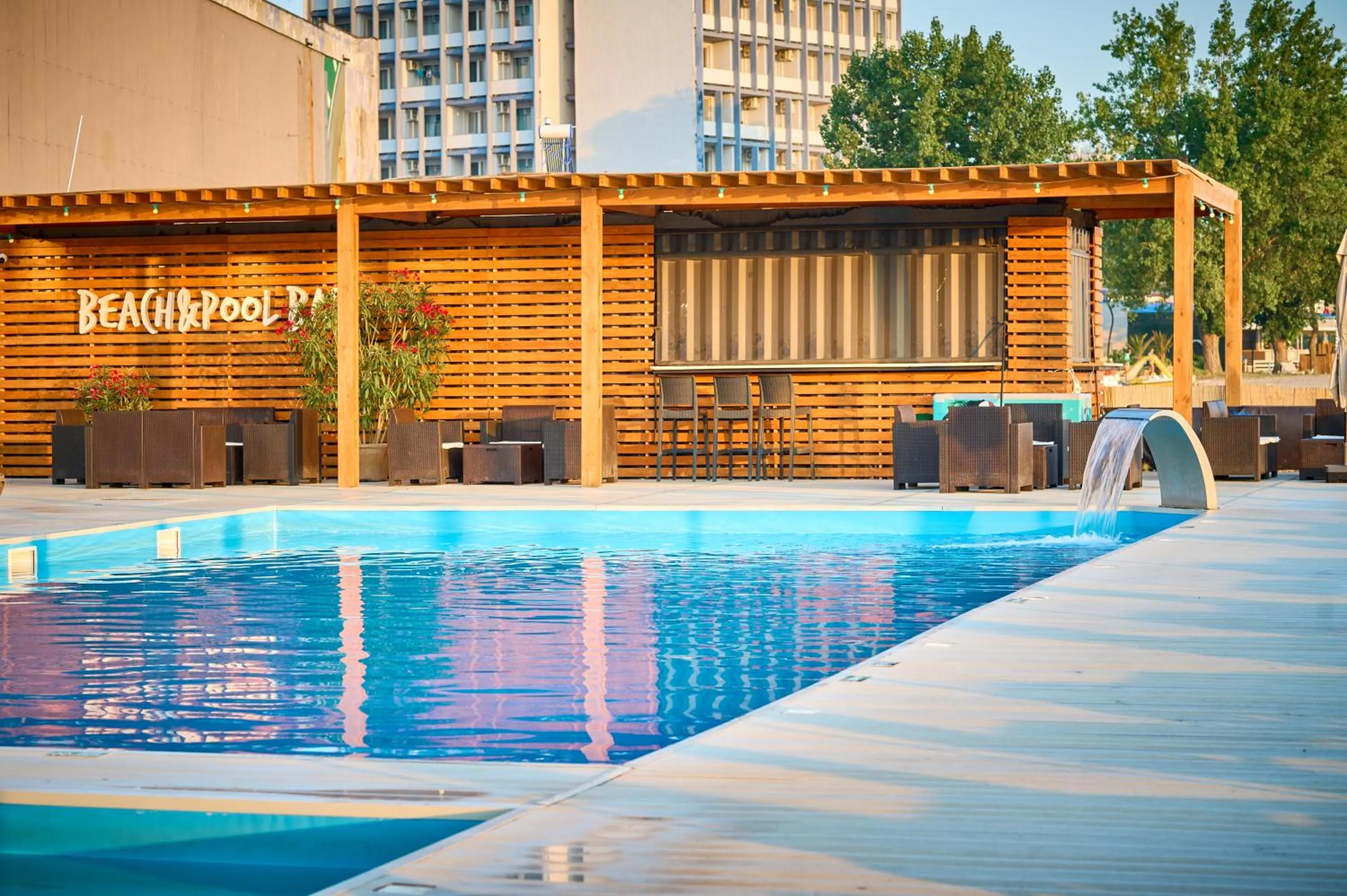 Swimming pool in Hotel Malibu