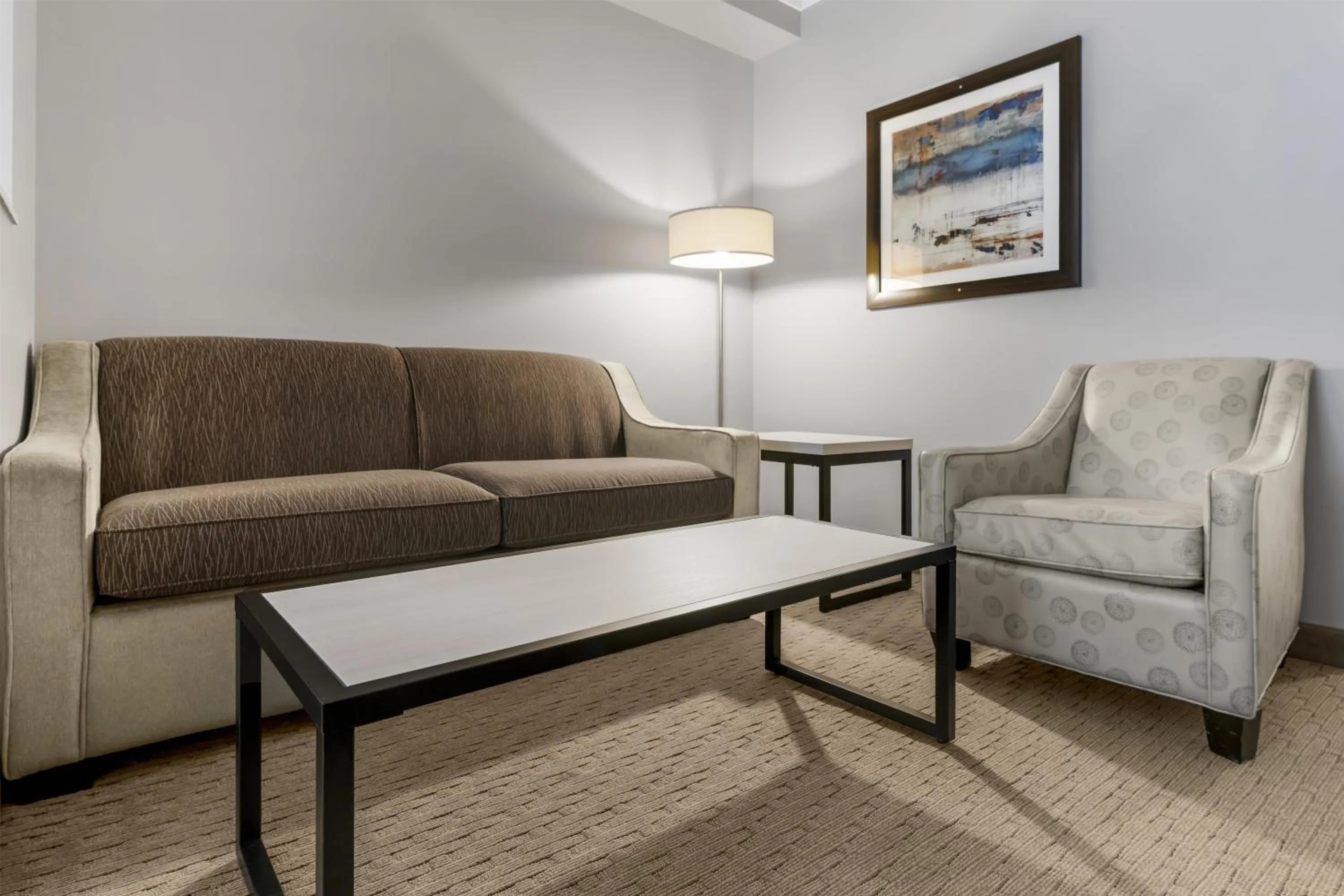 Photo of the whole room in Best Western Plus Revelstoke