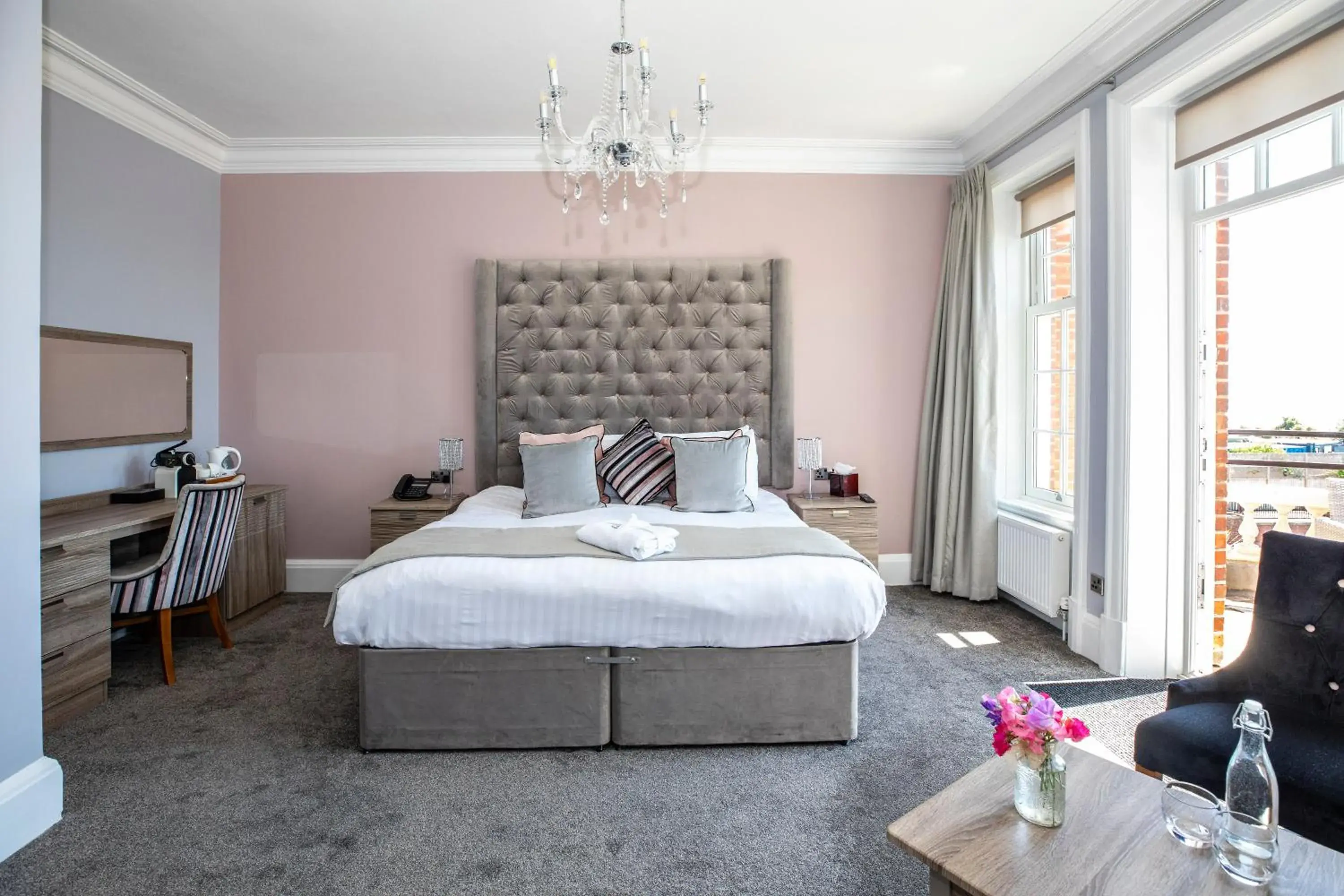 Deluxe Double or Twin Room with Balcony in Hotel Miramar Deluxe Double or Twin Room with Balcony in Hotel Miramar