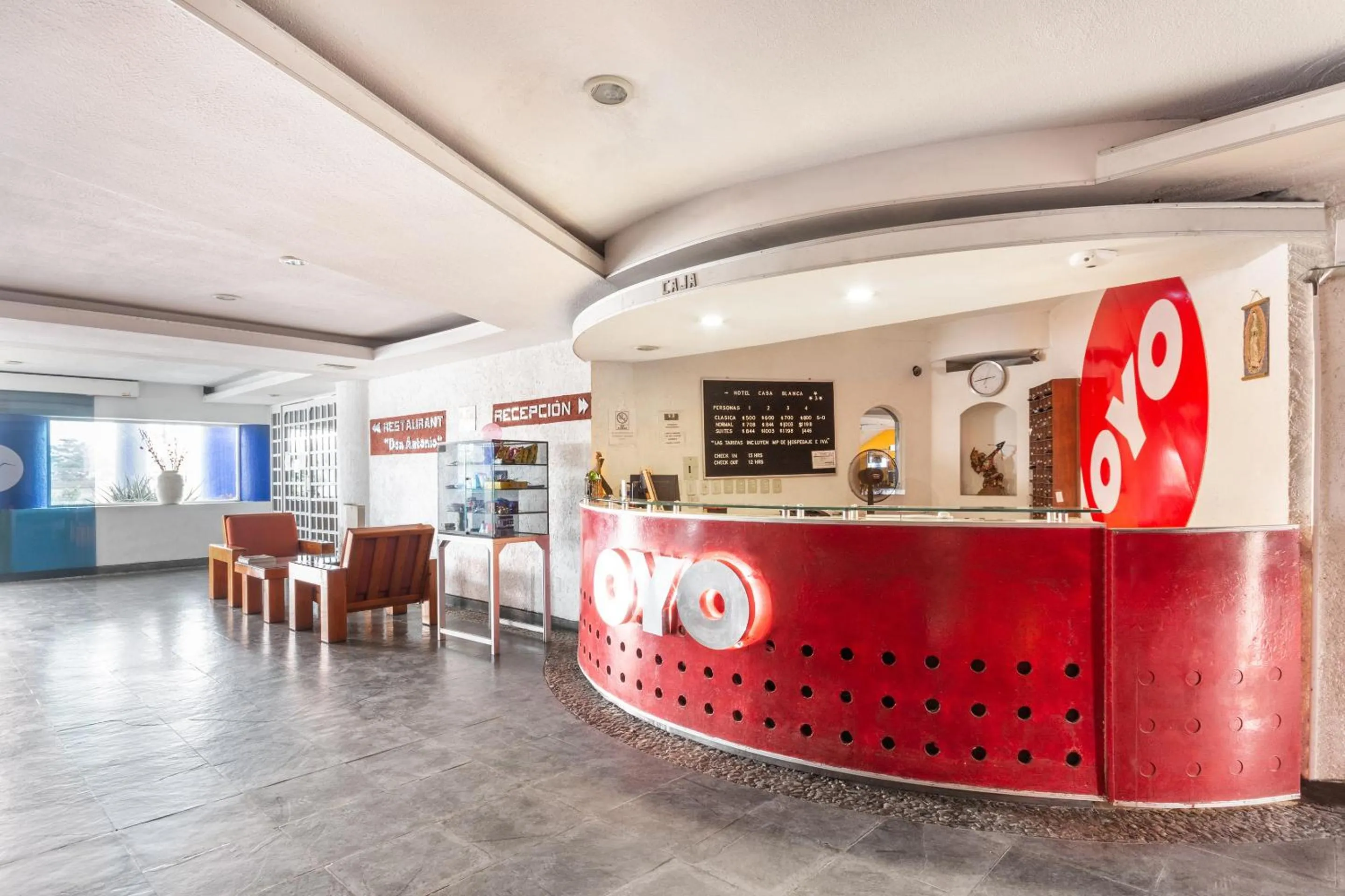 Lobby or reception in OYO Hotel Casa Blanca