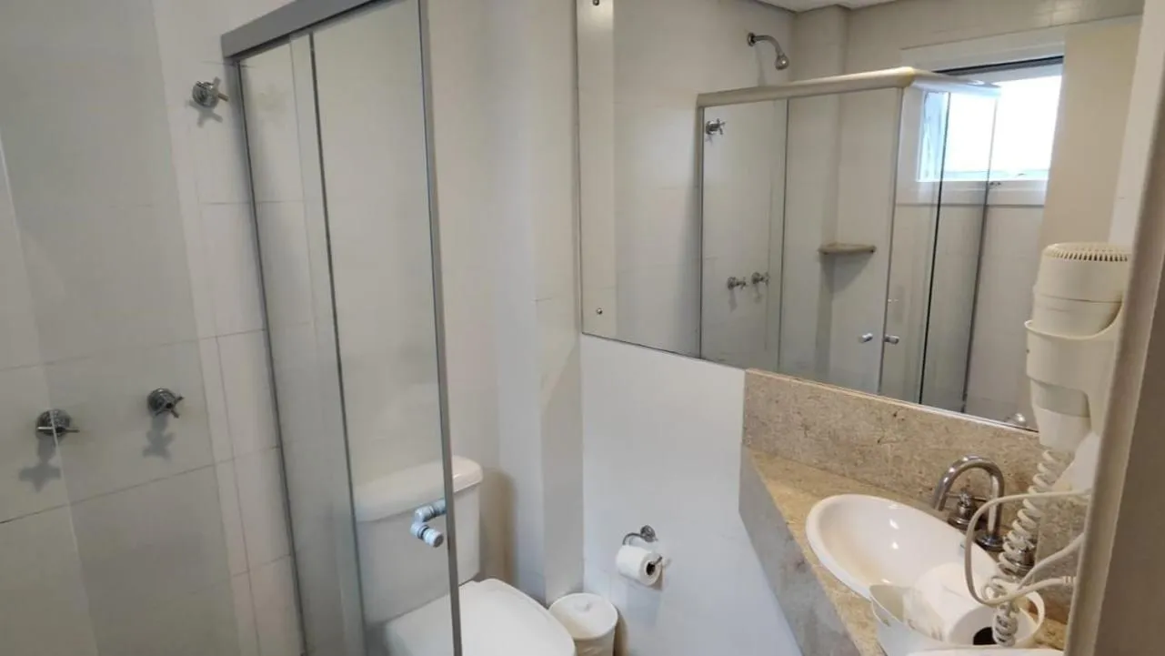 Bathroom in Novo Hamburgo Business Hotel