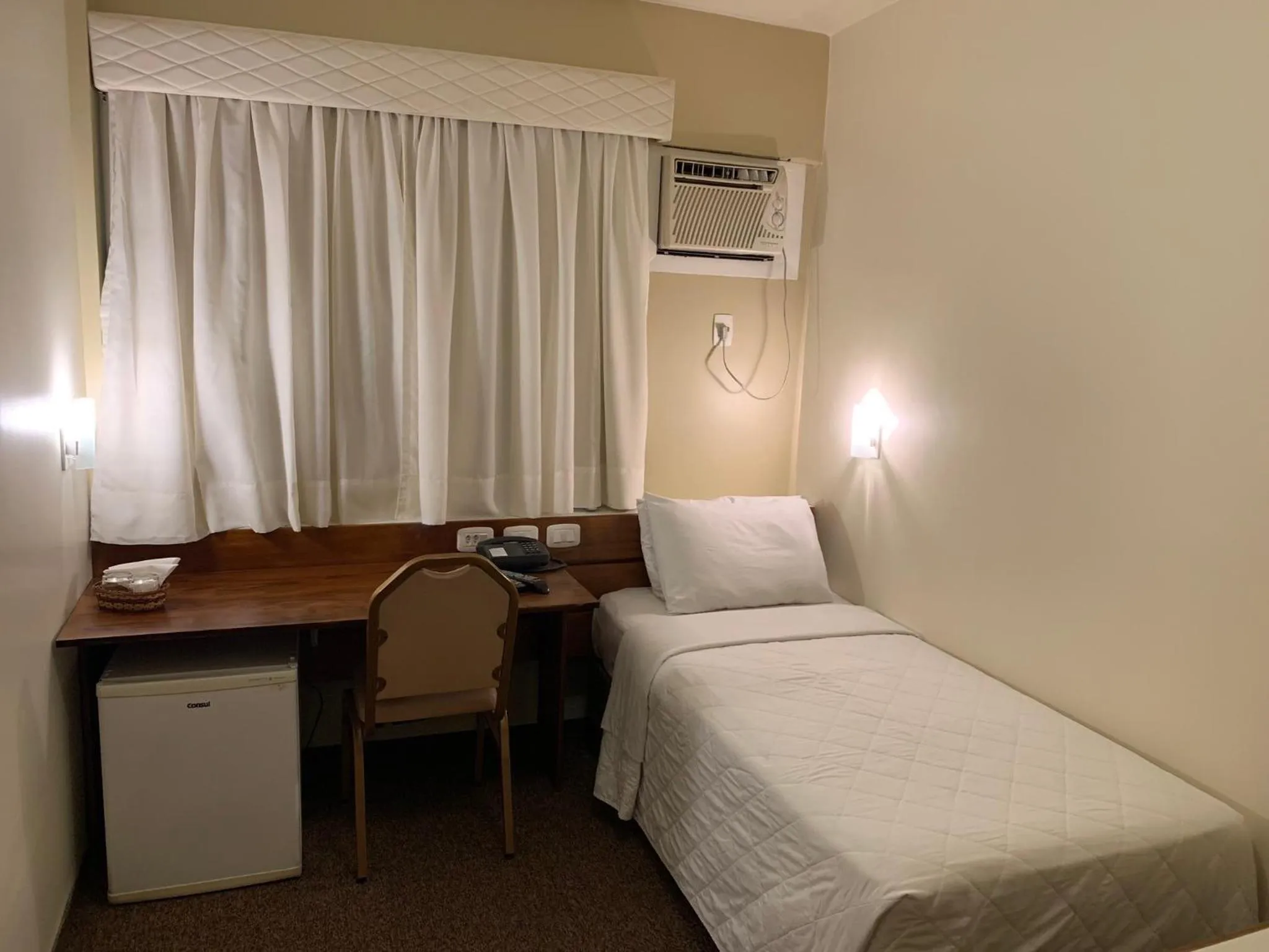 Photo of the whole room, Bed in Novo Hamburgo Business Hotel